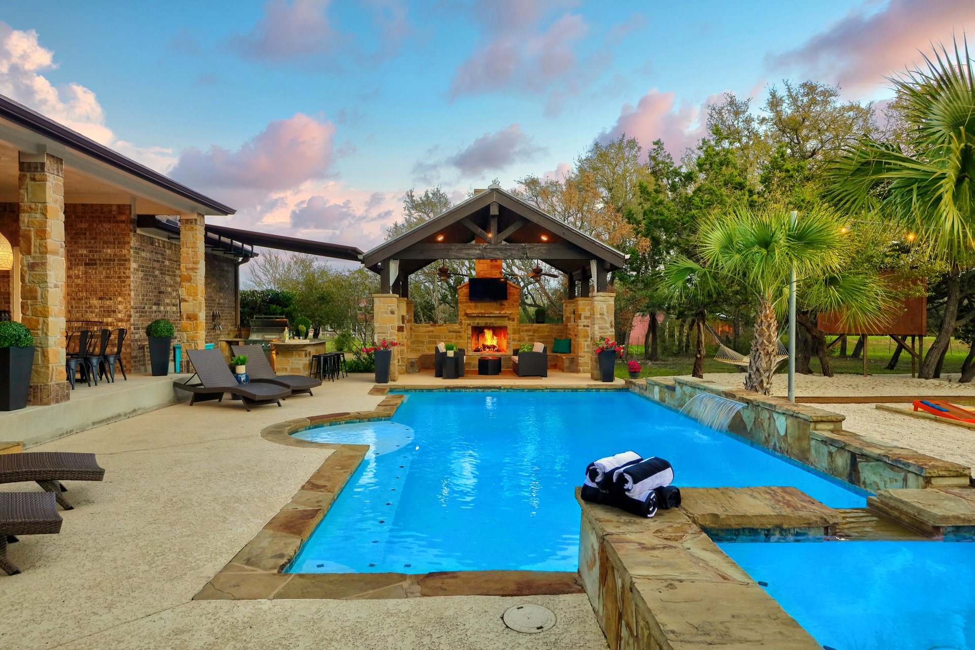 8601 Zyle Road 
