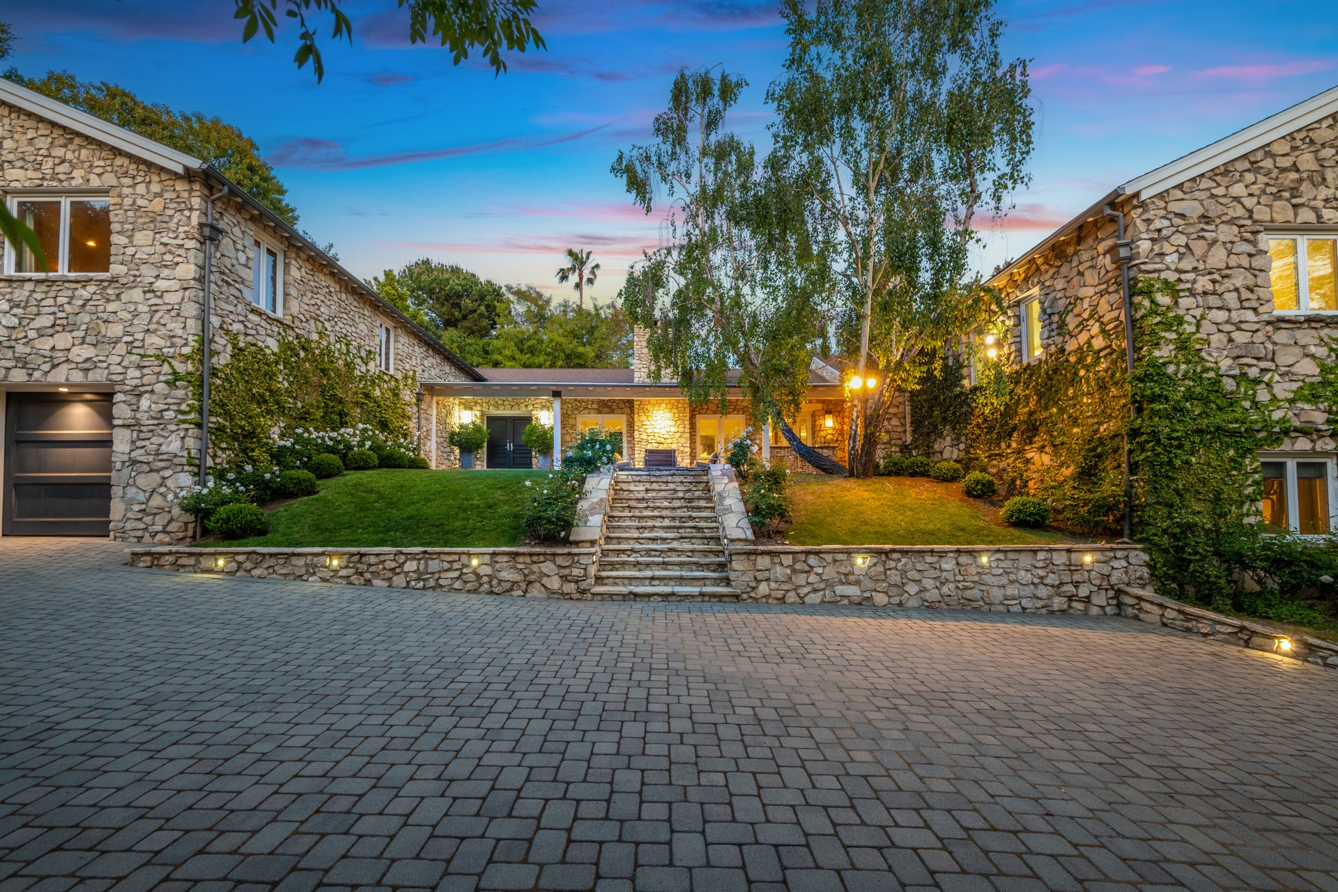 422 Parkwood Dr
