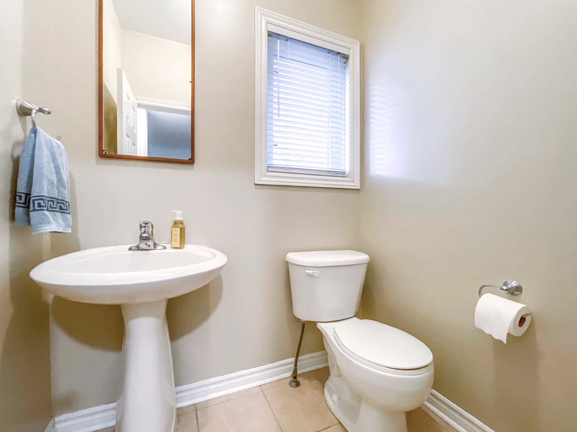 21 McIntyre Drive, Barrie