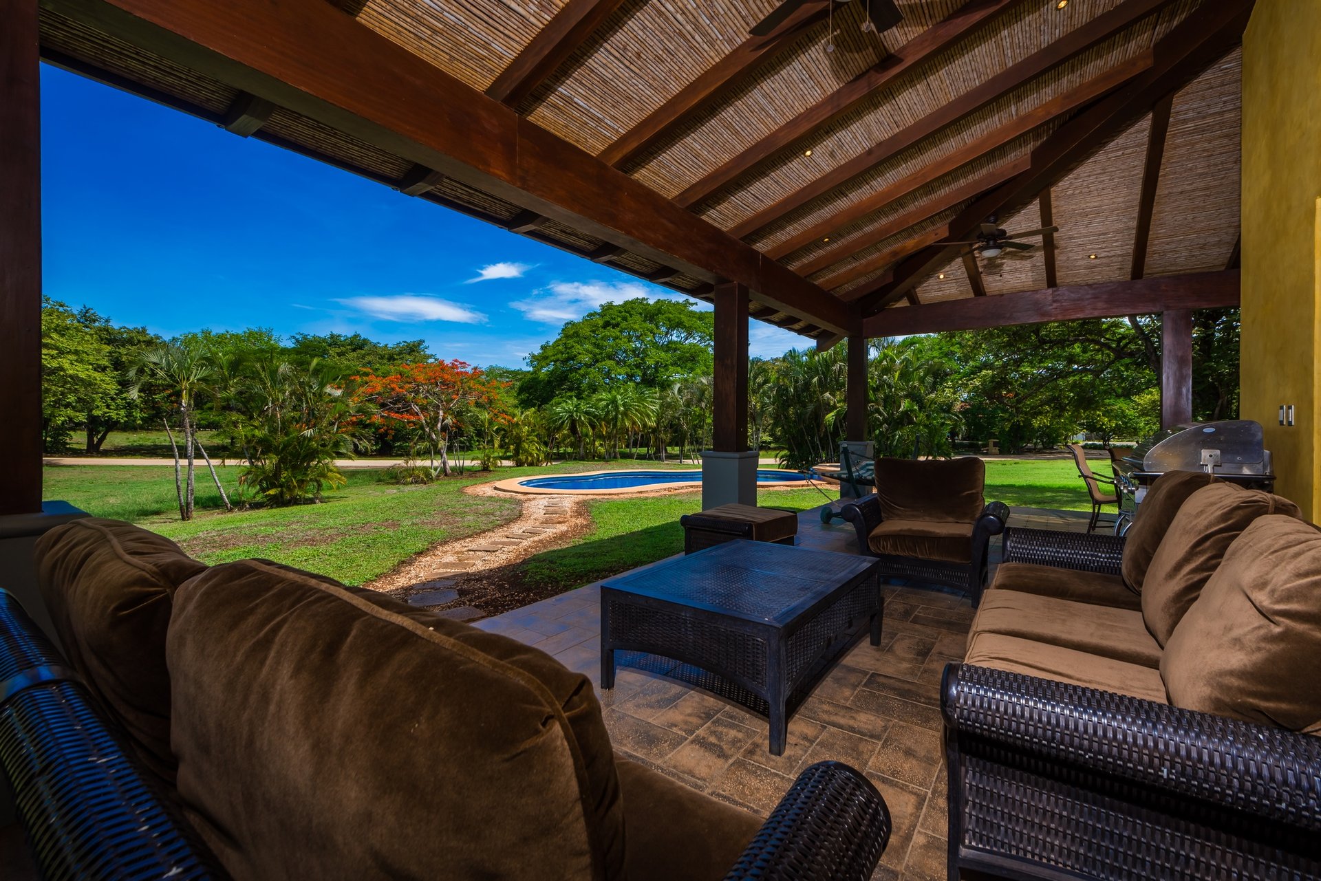 Casa Miraflores, Reserva De Golf #94 | Welcome to Casa Miraflores, an exquisite colonial-style estate home located in Hacienda Pinilla!