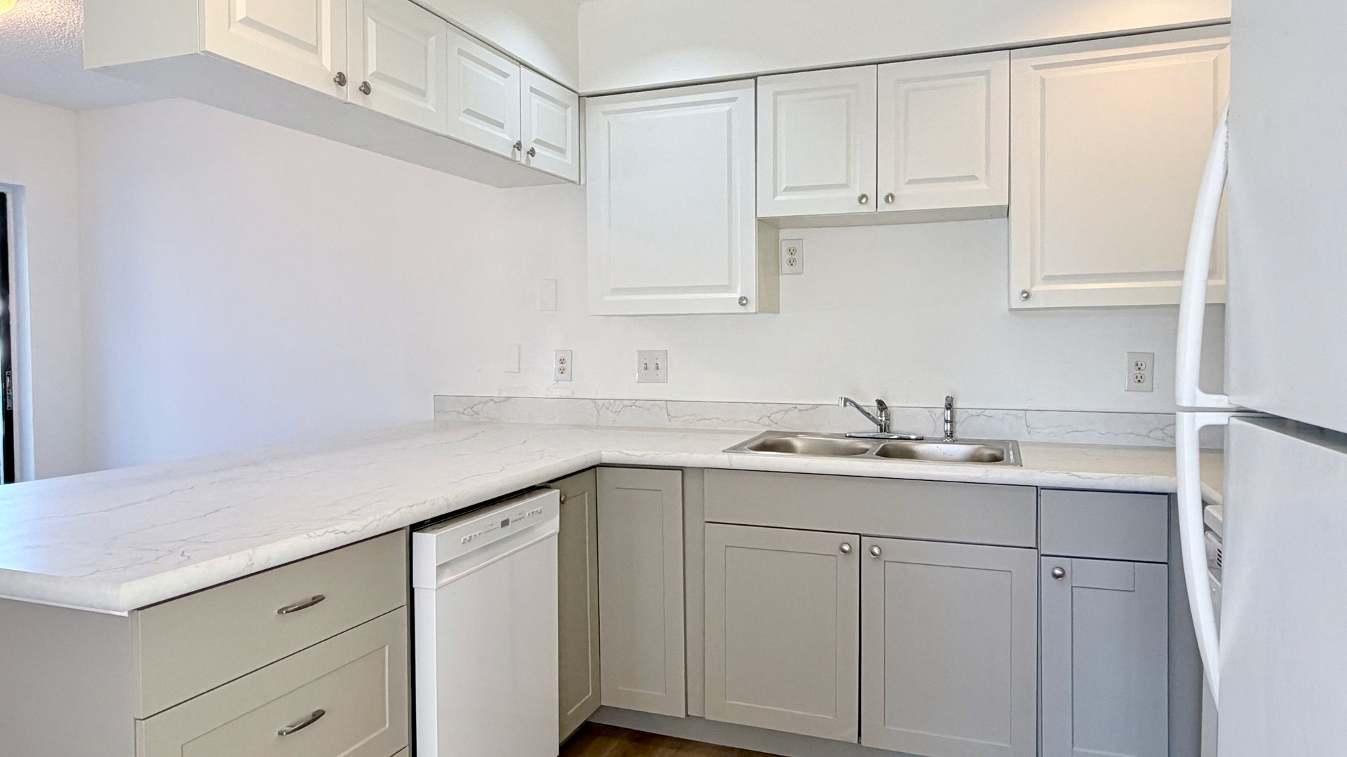 Longwood Three-Bedroom, Two-Bathroom Duplex for Lease on Lake Wayman