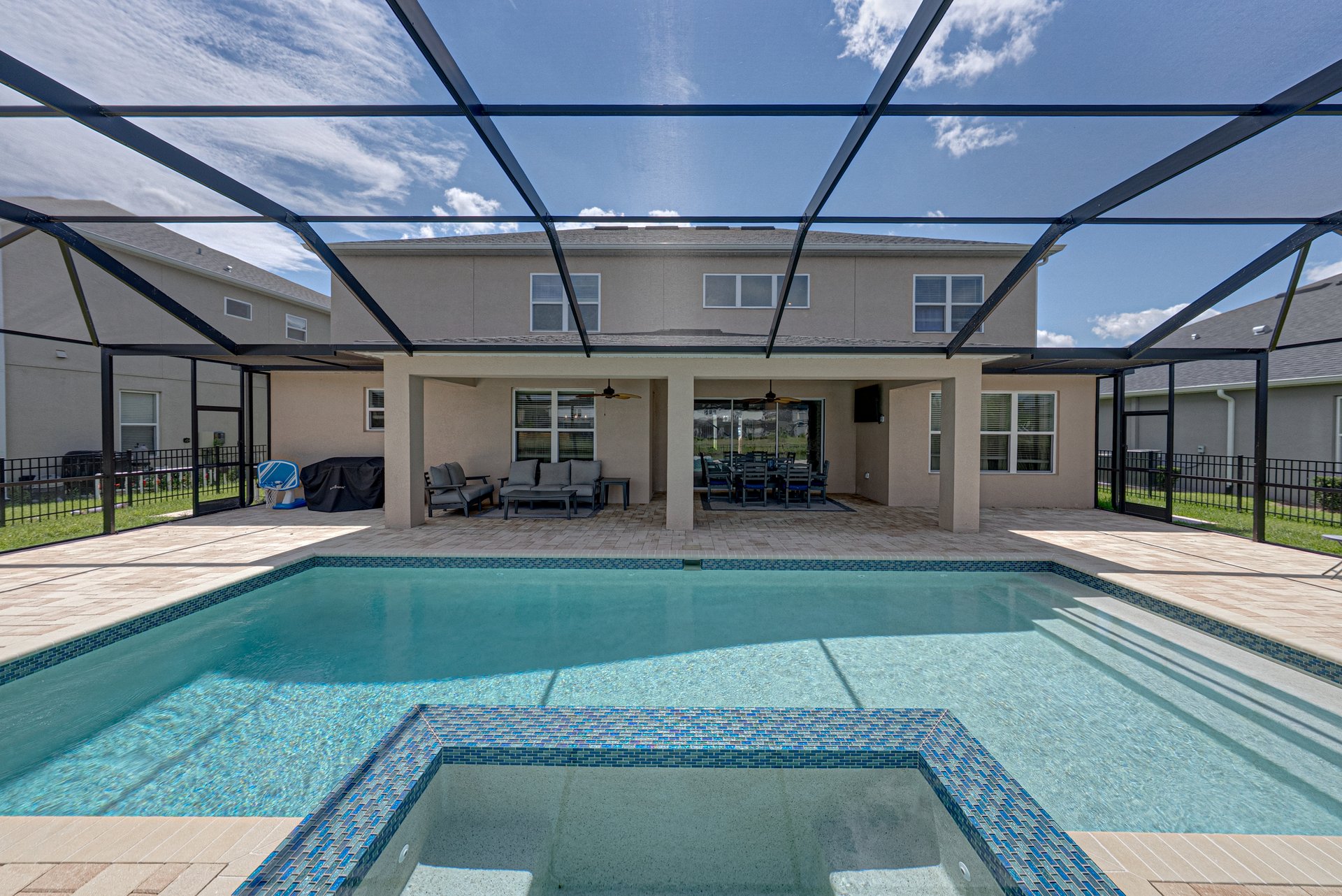 6978 BRADBURY CIR