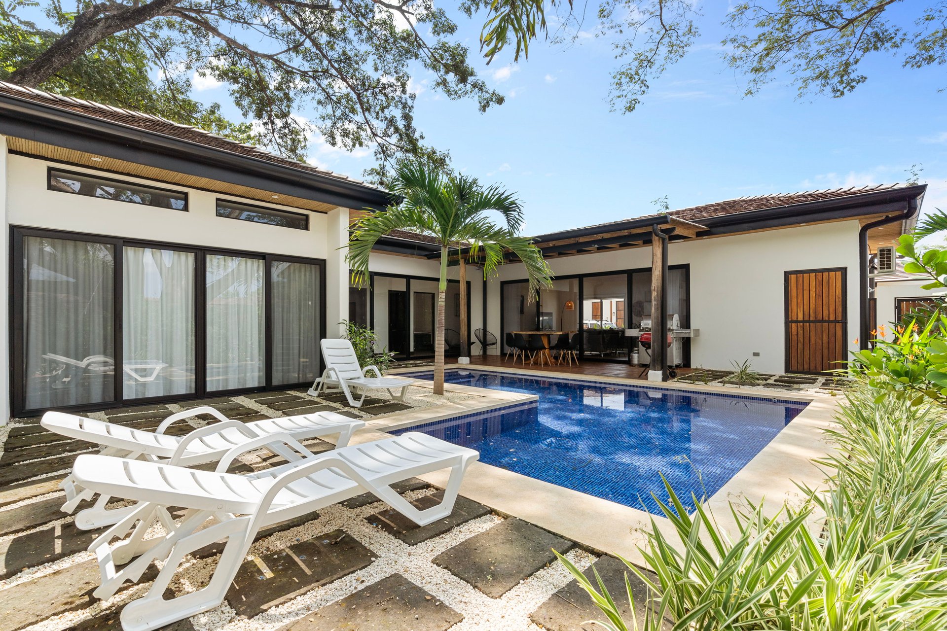 Calle Uno 28 | 3-Bed Modern Tropical Home Minutes from Tamarindo