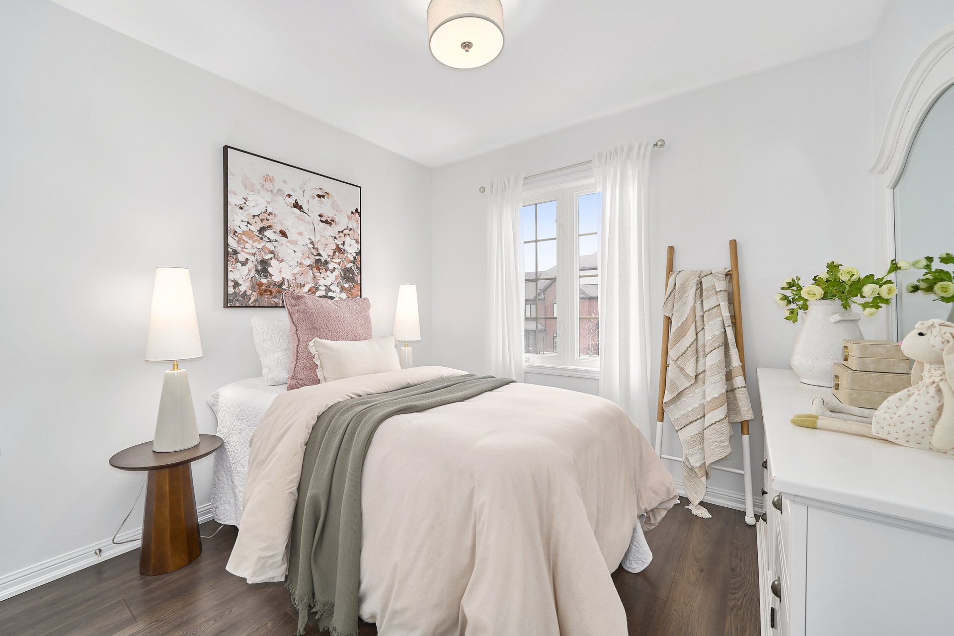 10 Drayton Avenue
