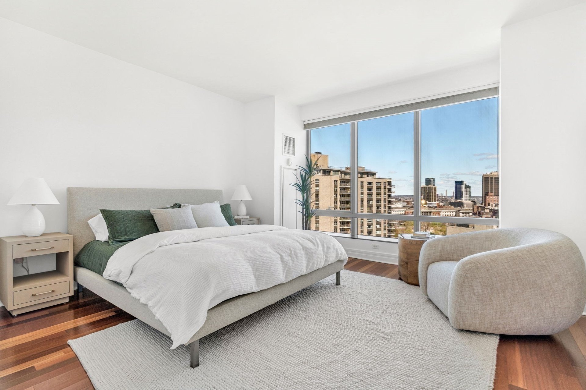 1 Avery Street - #24D