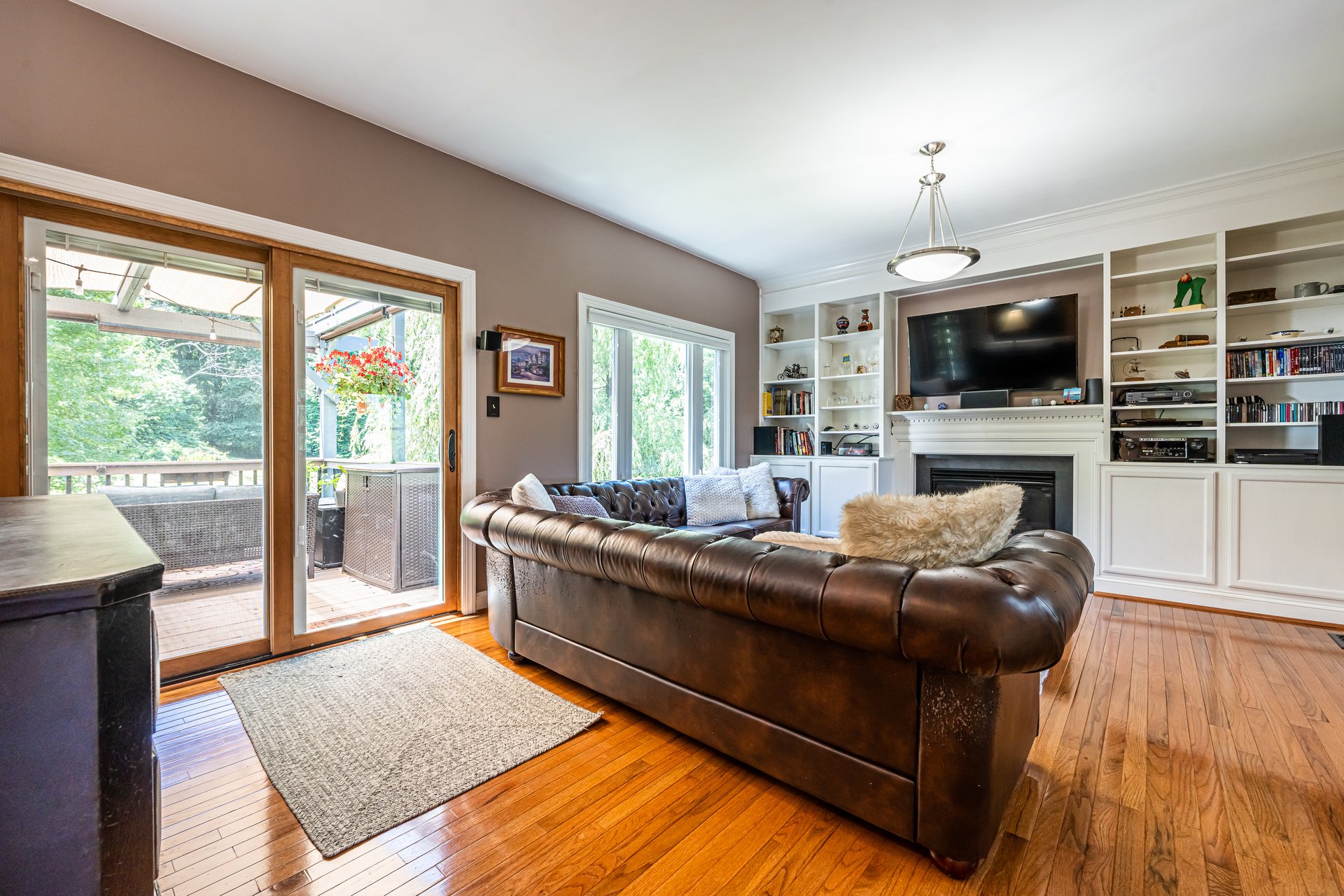 3892 Beeline Drive