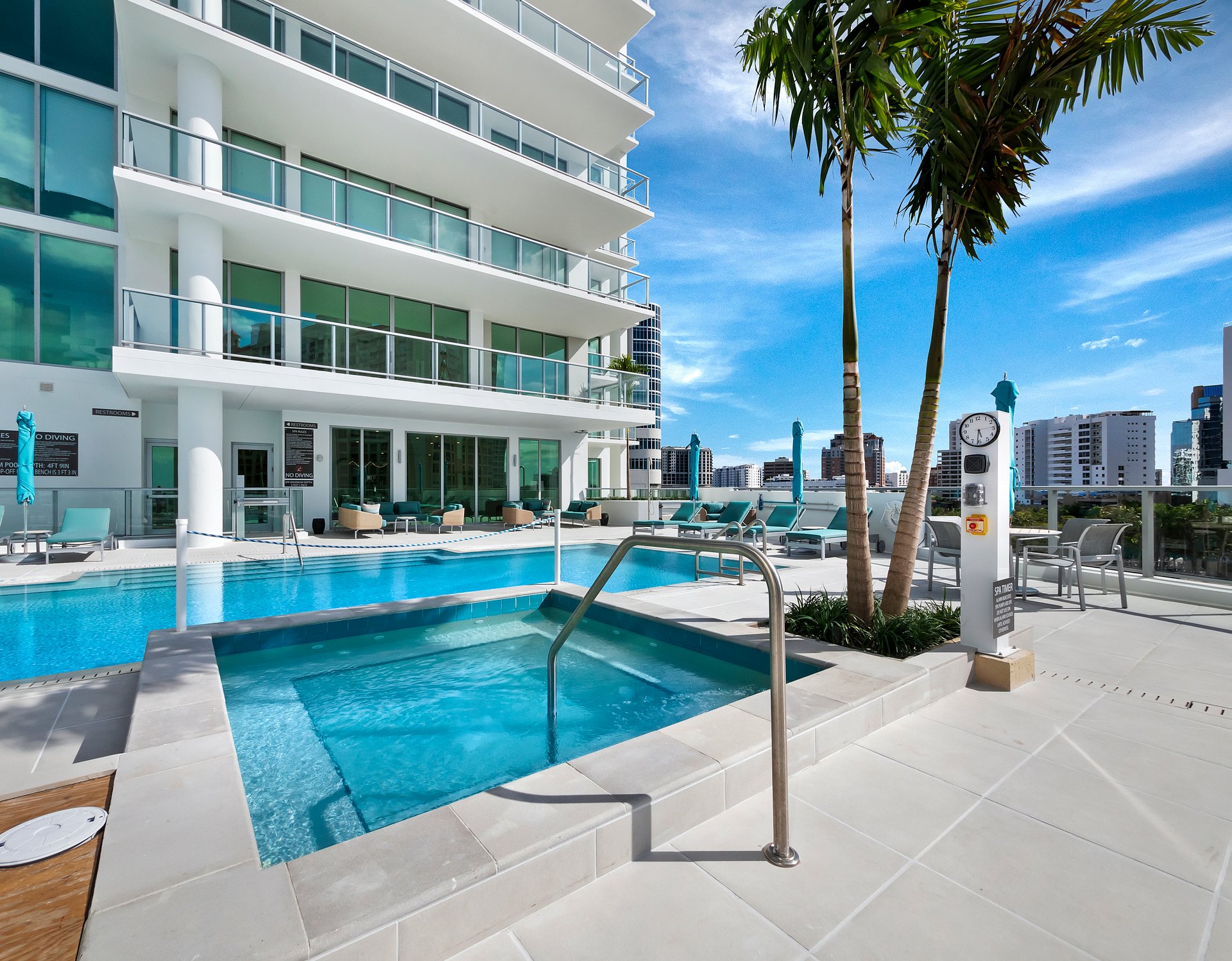 301 QUAY COMMONS #1708
