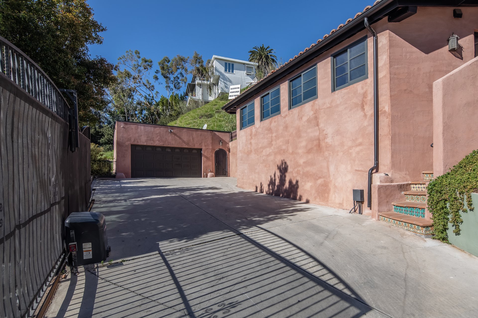 8425 W Sunset Blvd, West Hollywood