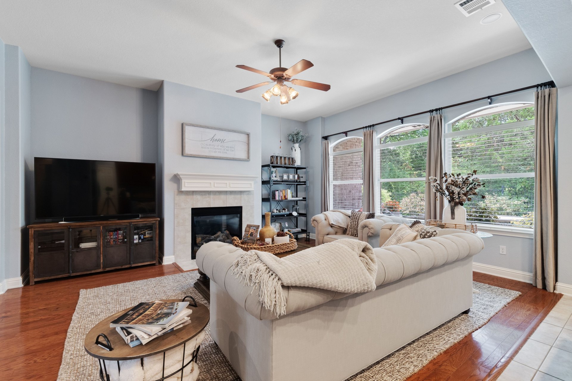 1204 Andrew CV