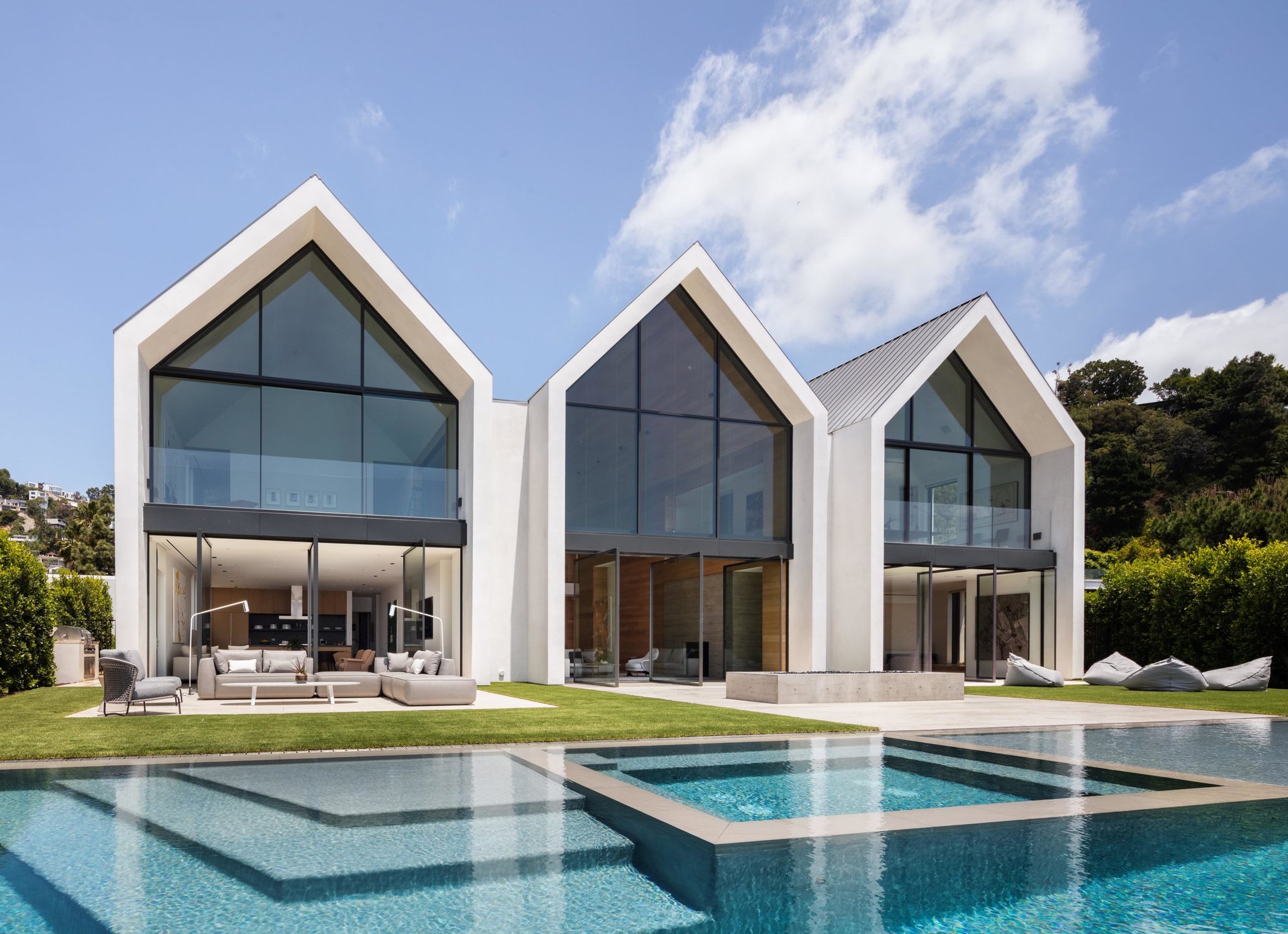 1471 Forest Knoll Drive, Hollywood Hills | Los Angeles Real Estate
