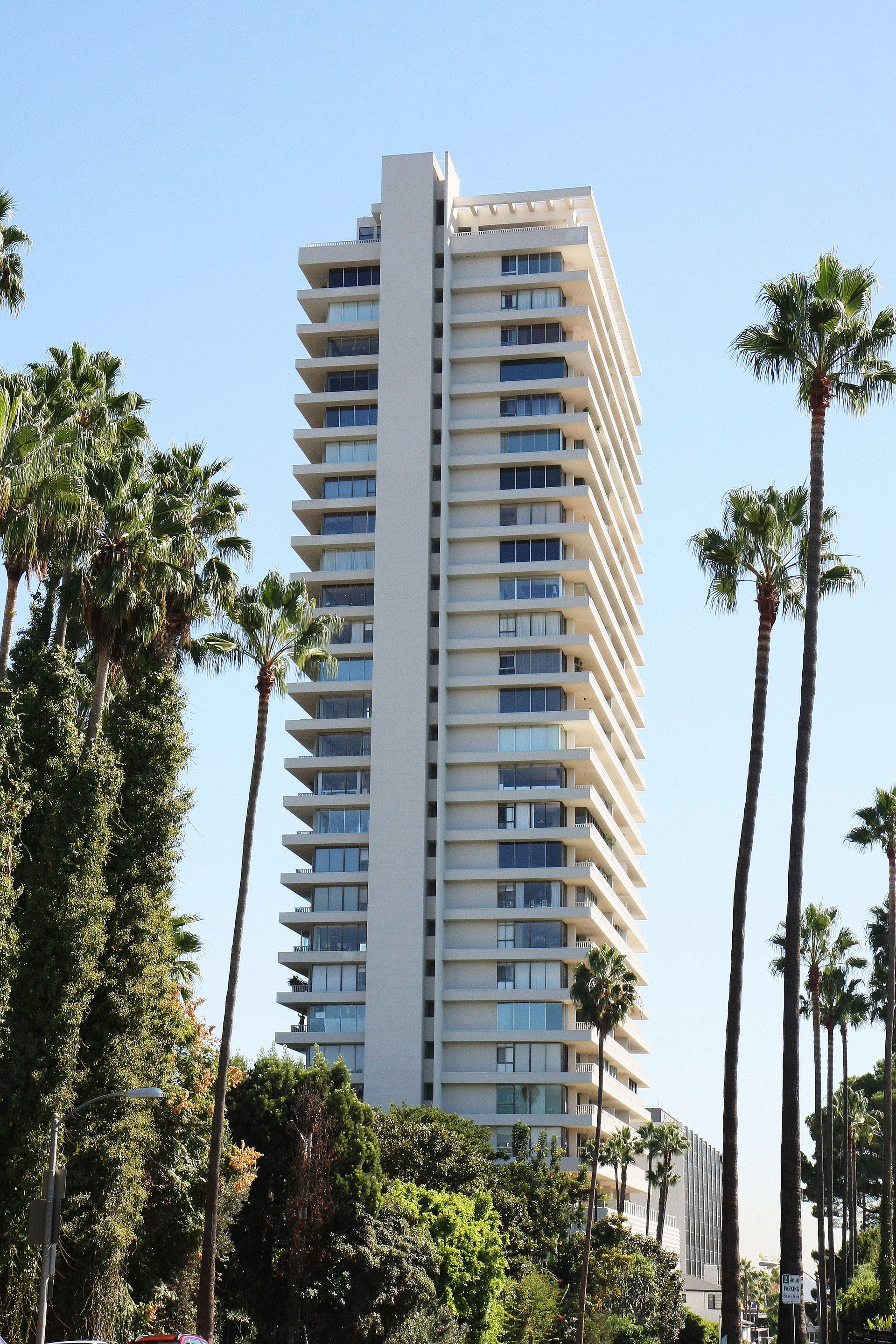 9255 Doheny Rd, #1102