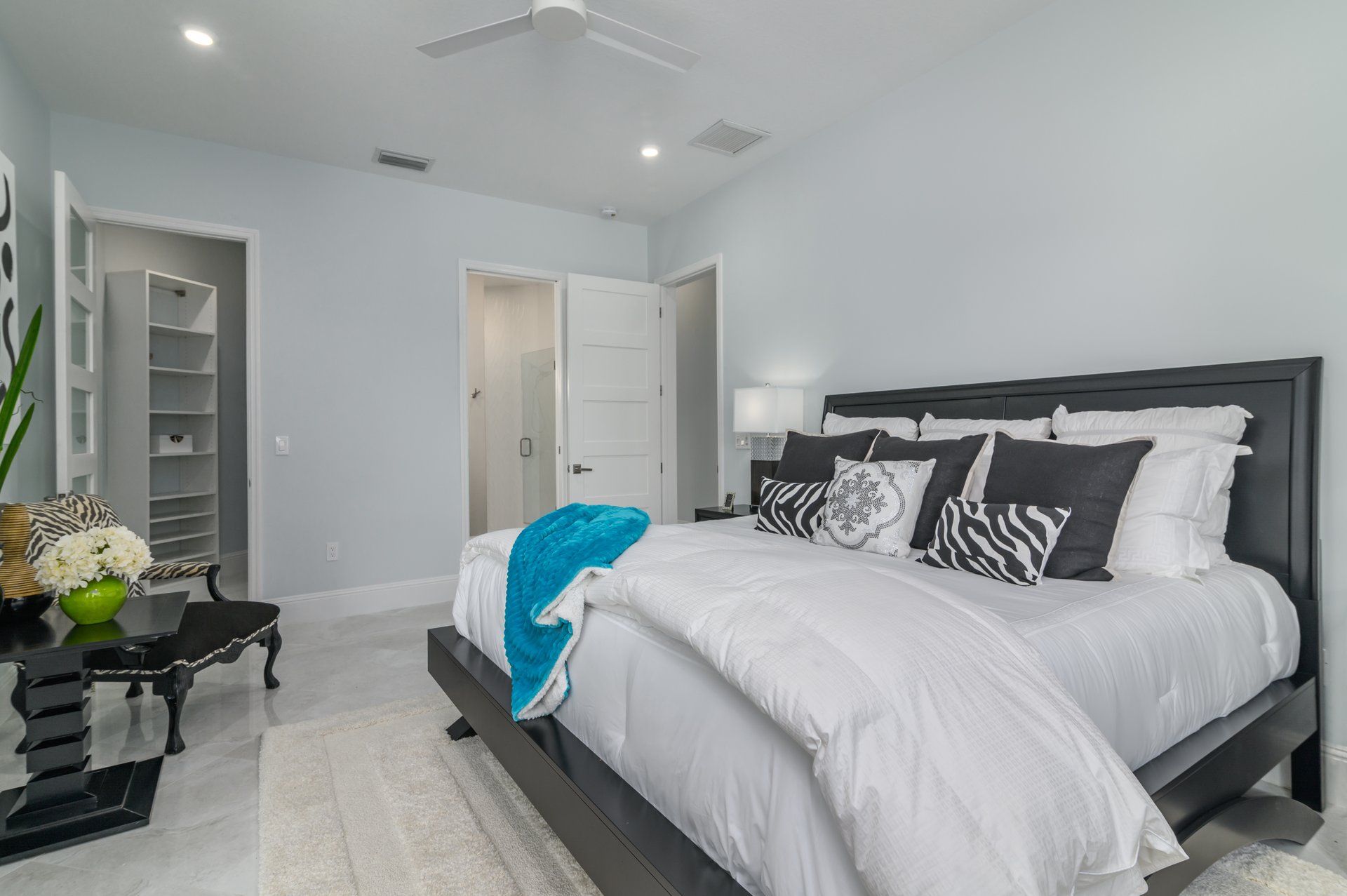 500 Ketch Lane, Country Club Shores, Longboat Key