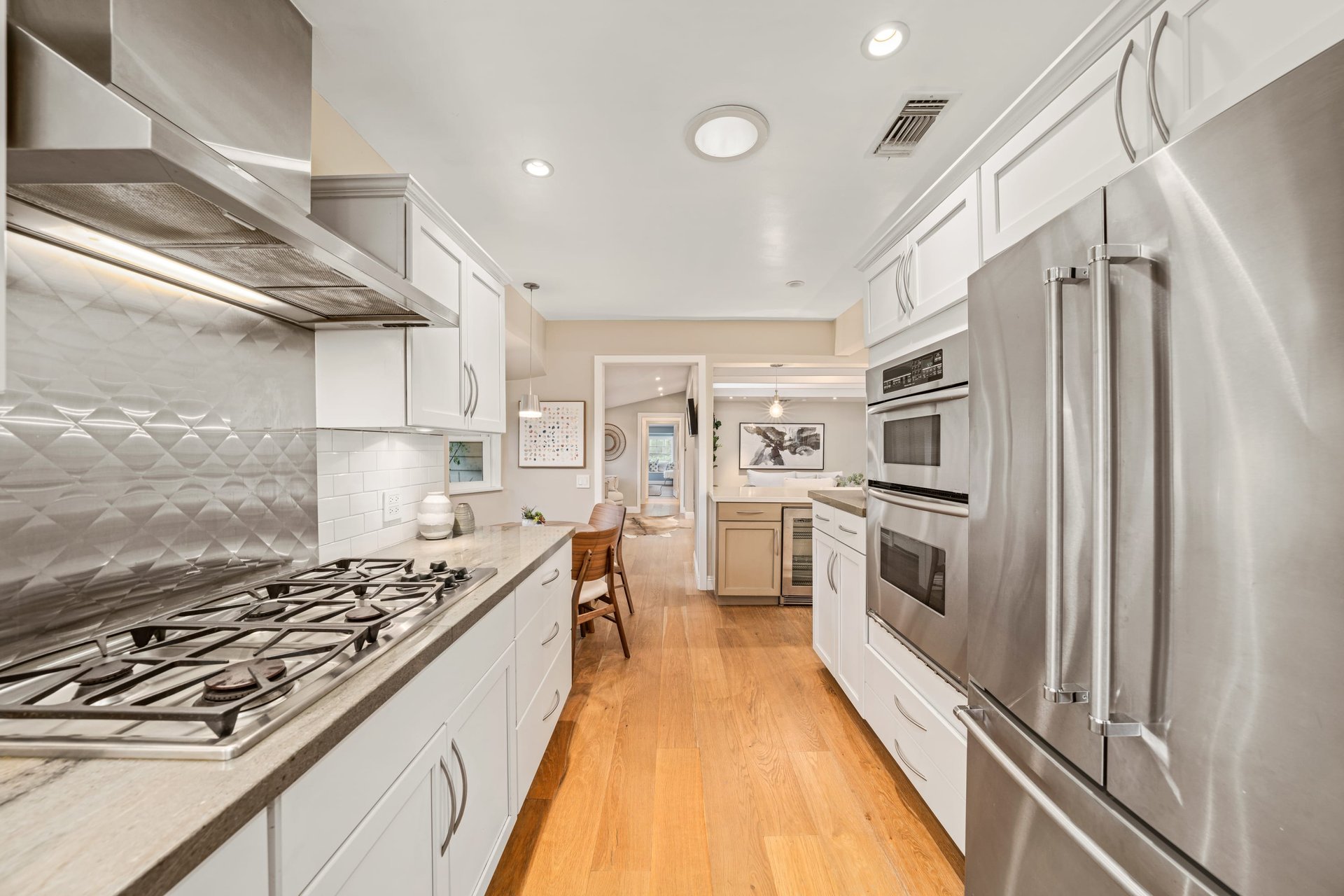 12050 Laurel Terrace Dr, Studio City