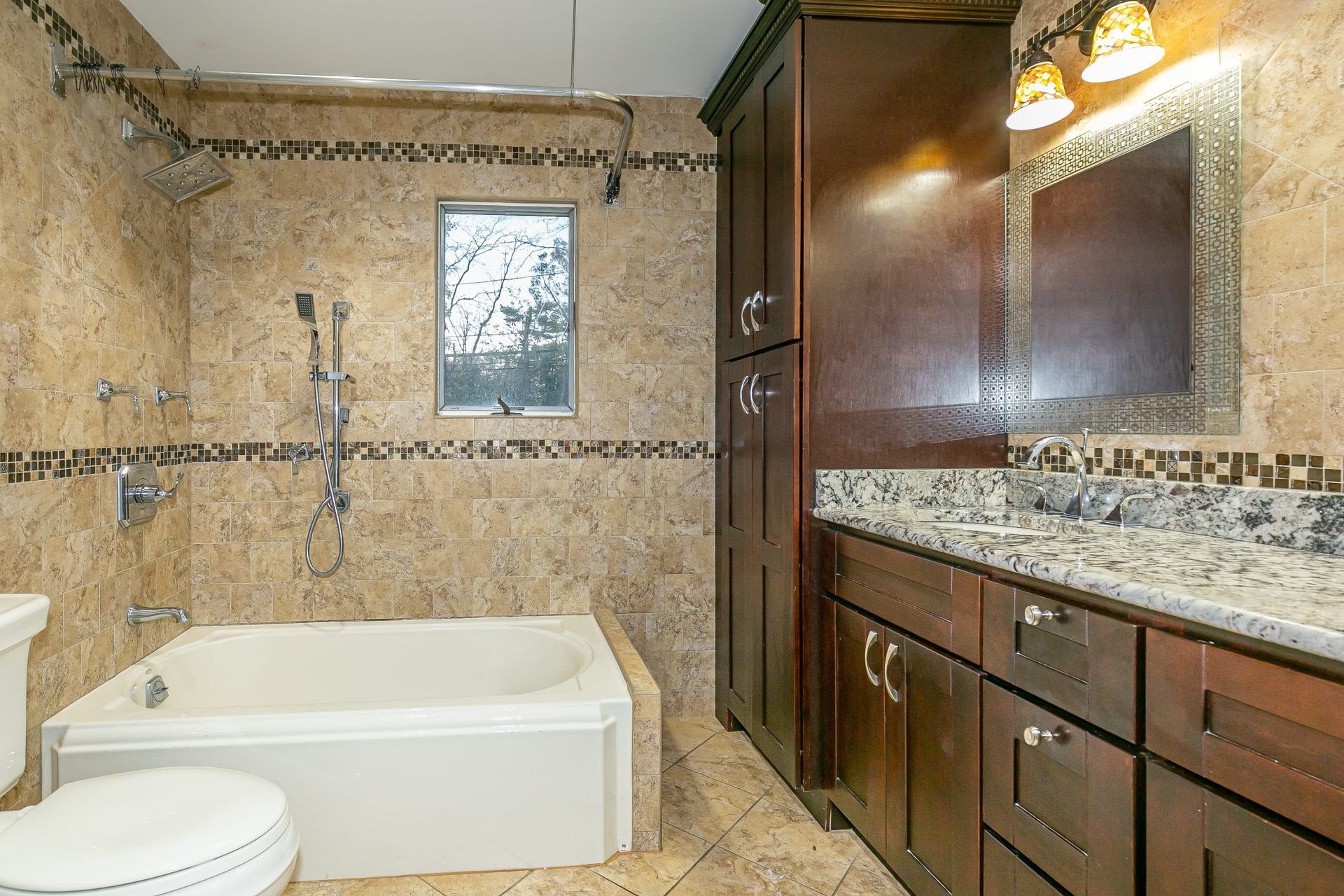 1 W Fern Drive, Jericho