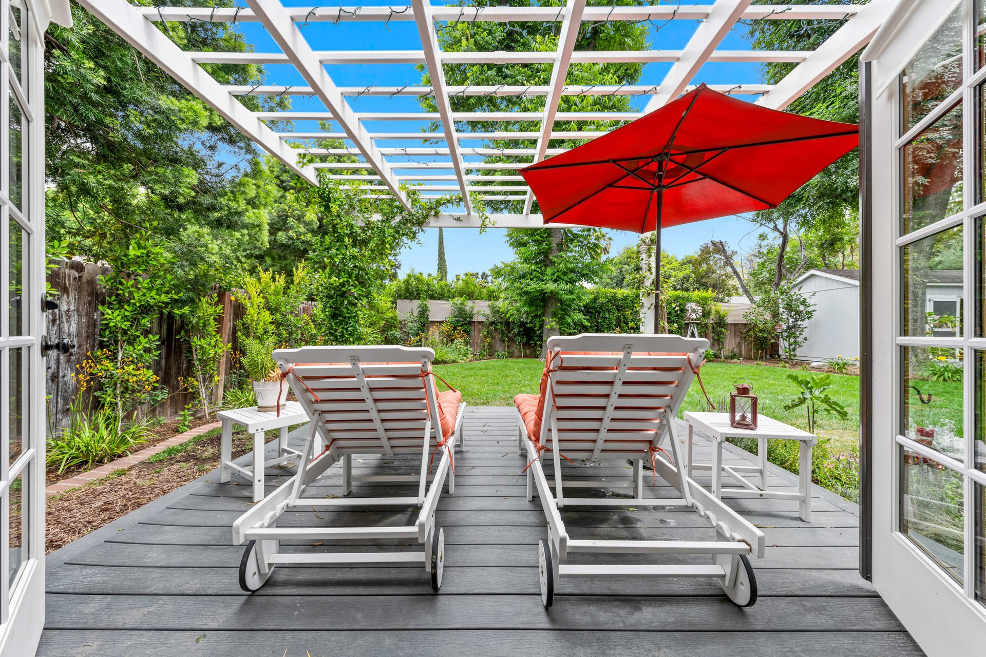 23222 Ostronic Dr, Woodland Hills