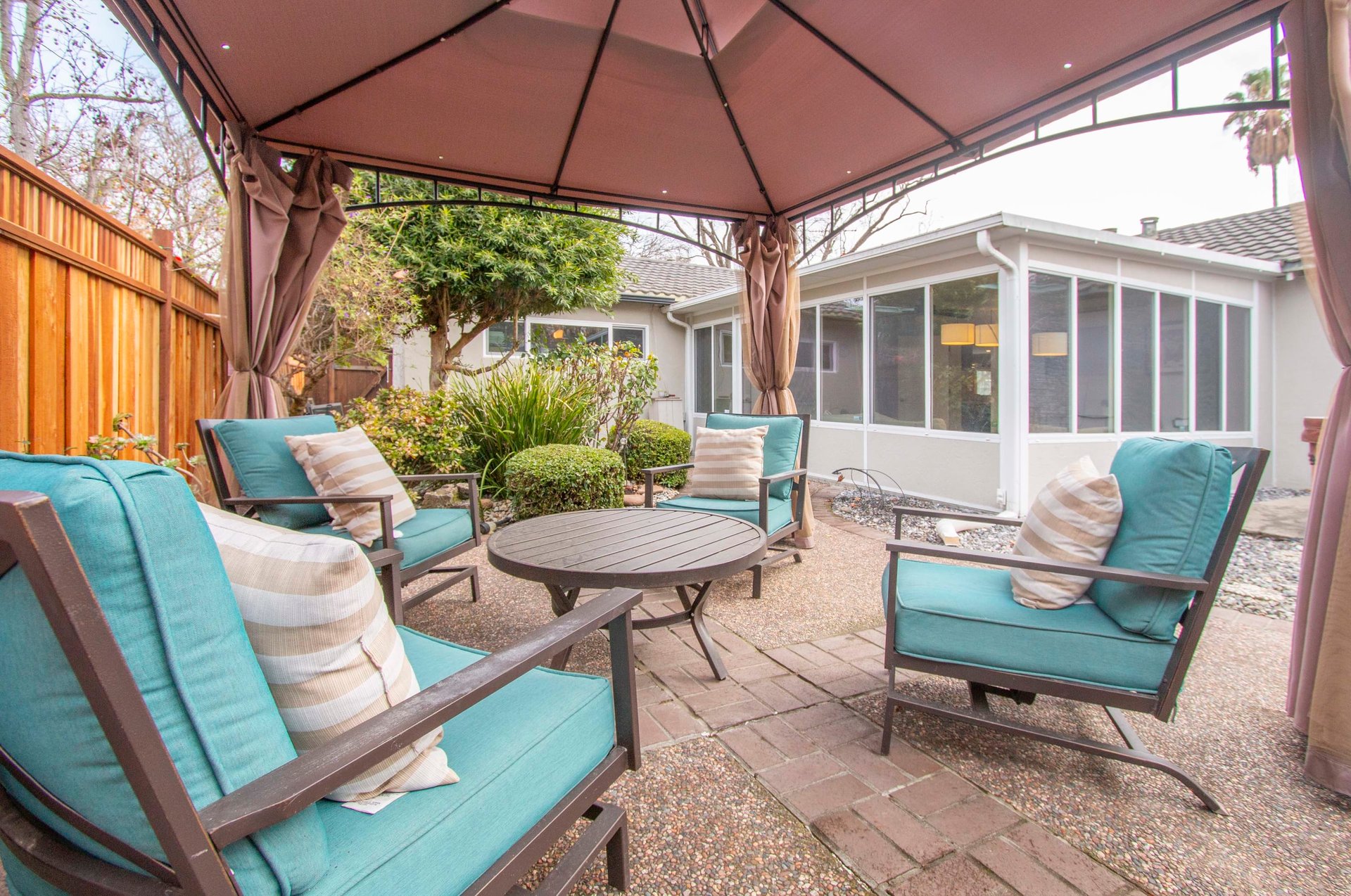 2706 Sussex Way