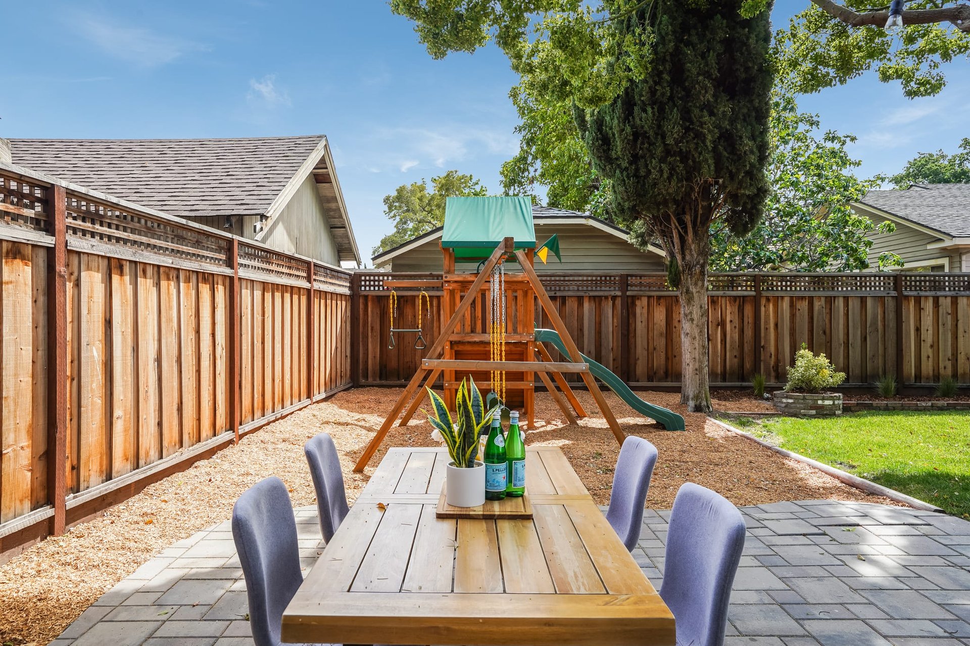 1188 Singletary Ave