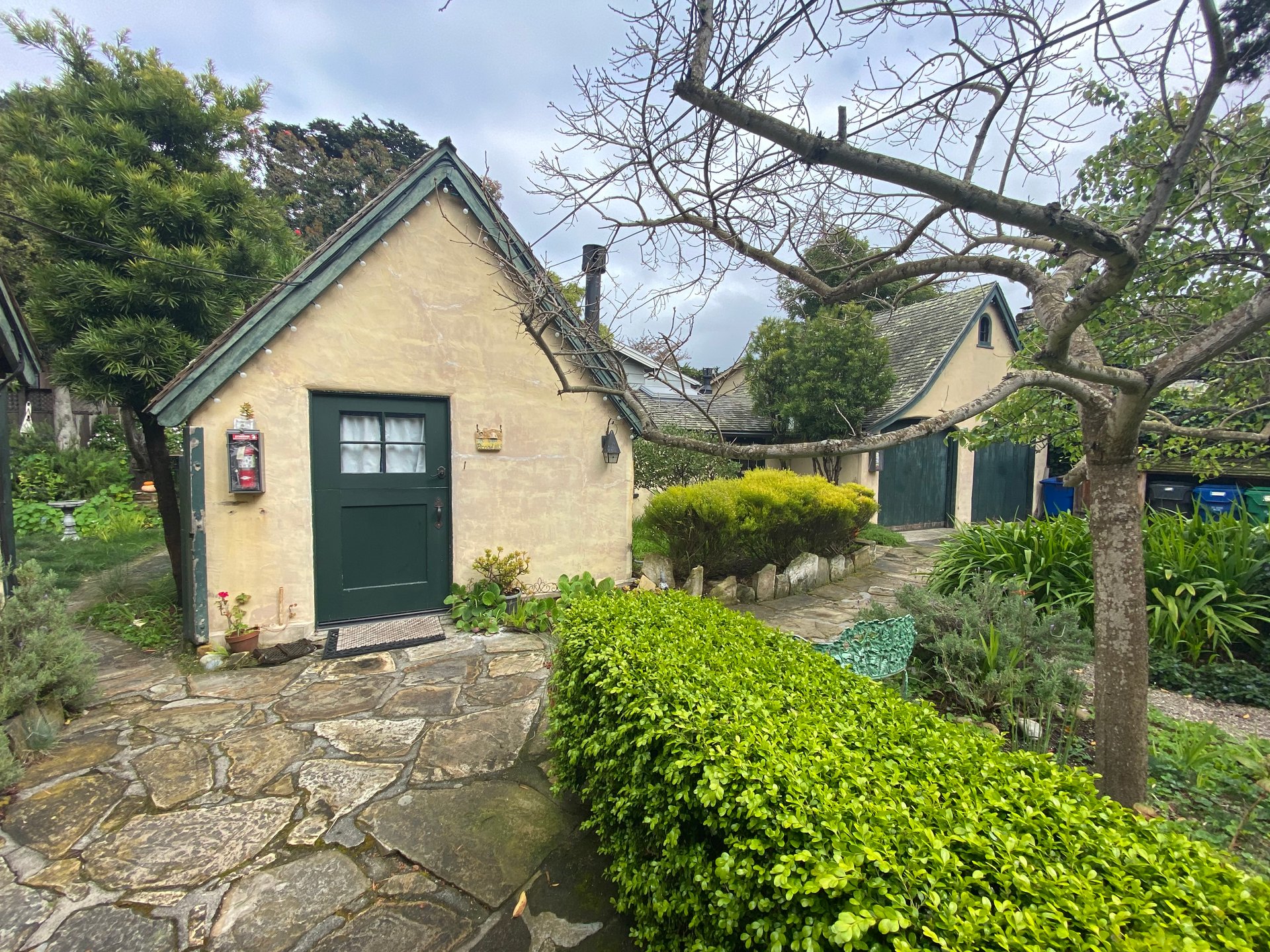 Edgemere Cottages