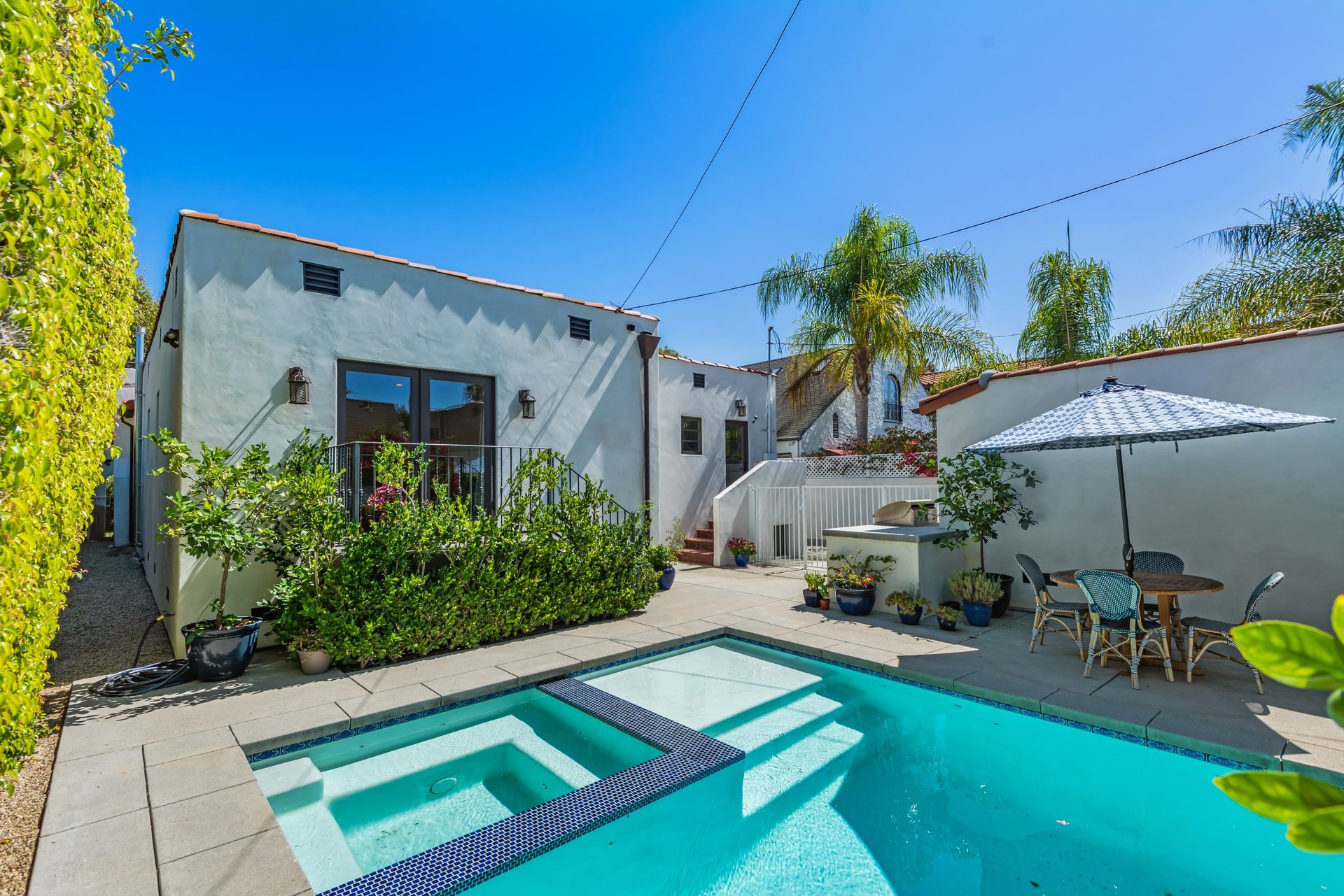 6212 Maryland Dr