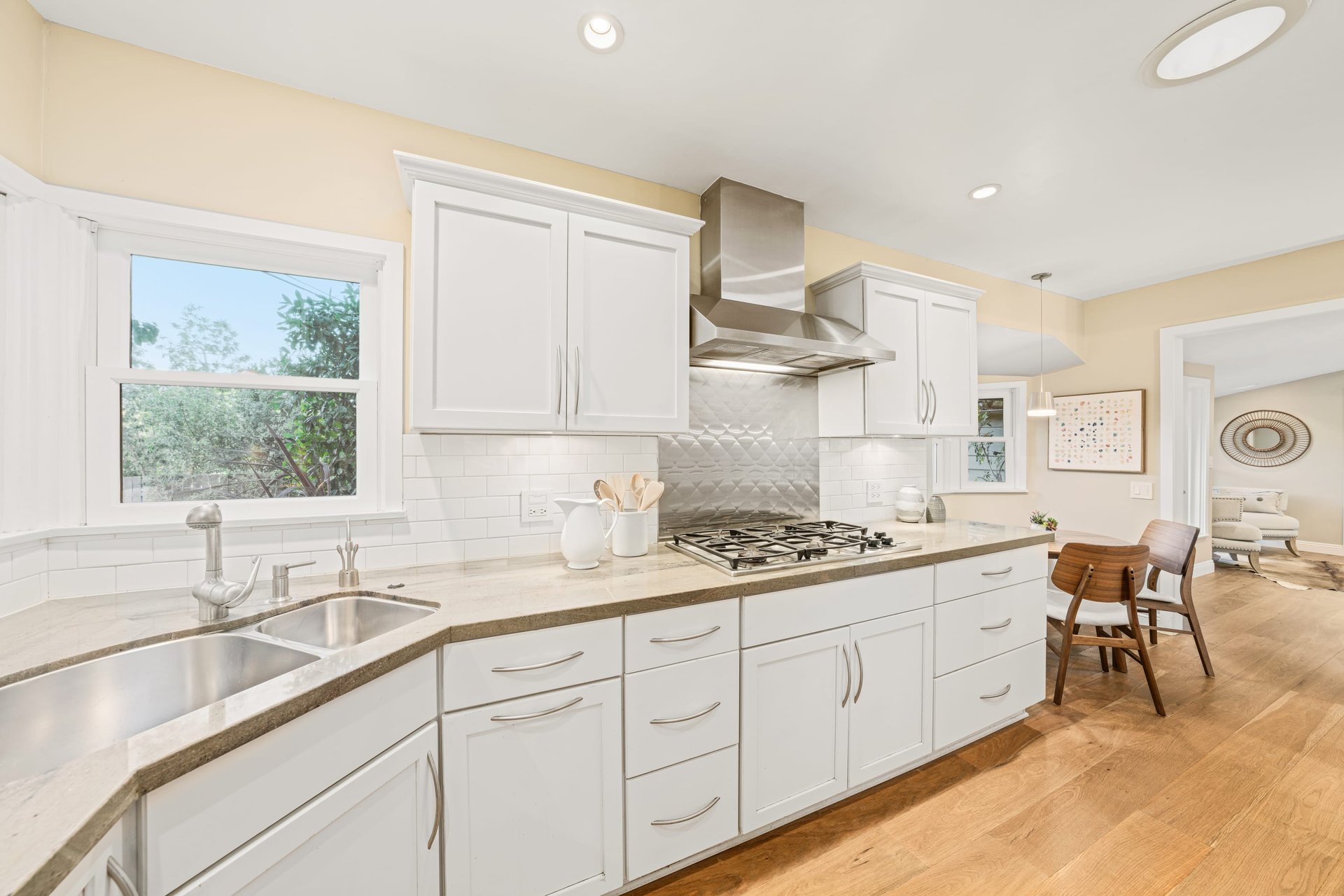 12050 Laurel Terrace Dr, Studio City