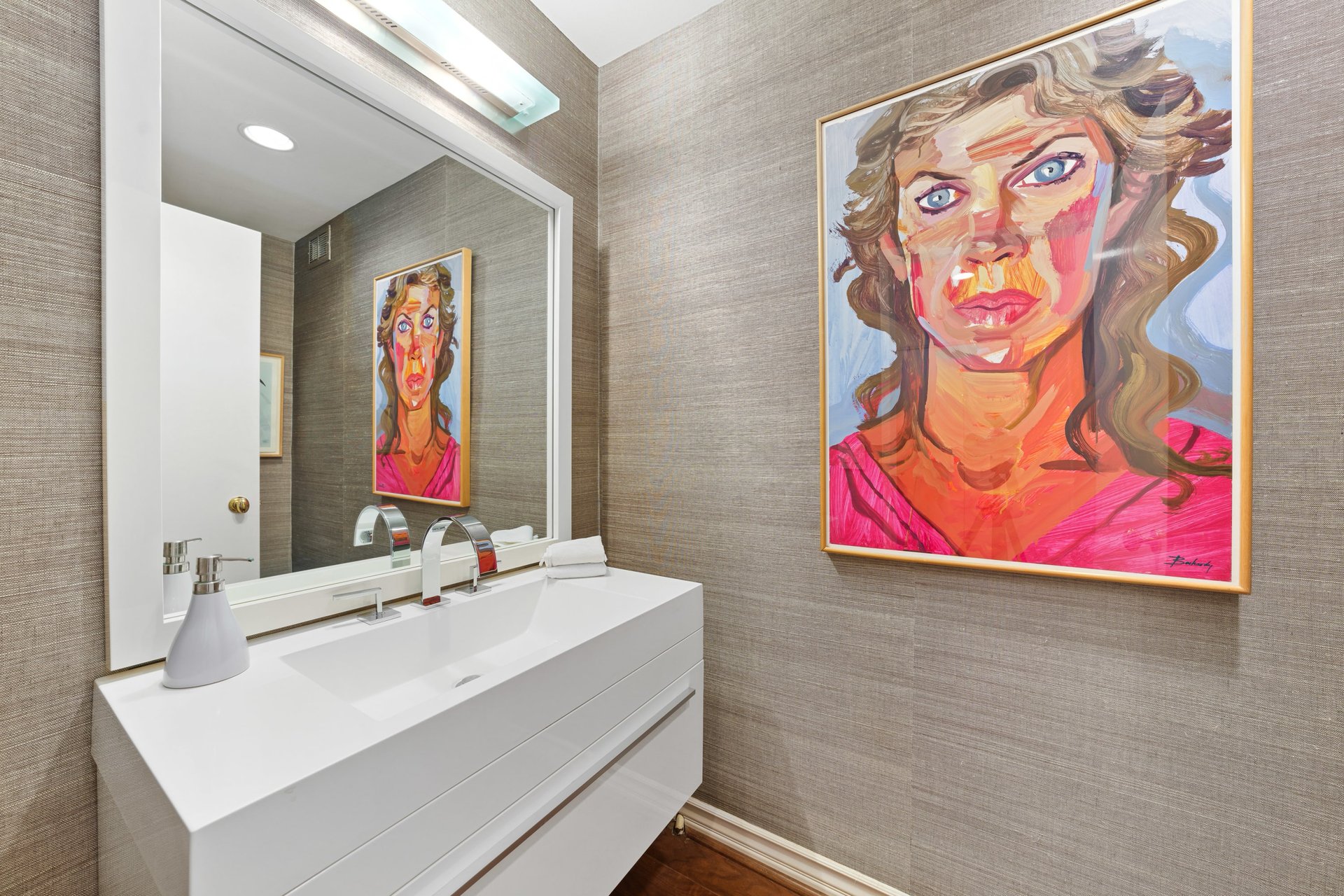 1520 S Beverly Glen Blvd #301, Westwood
