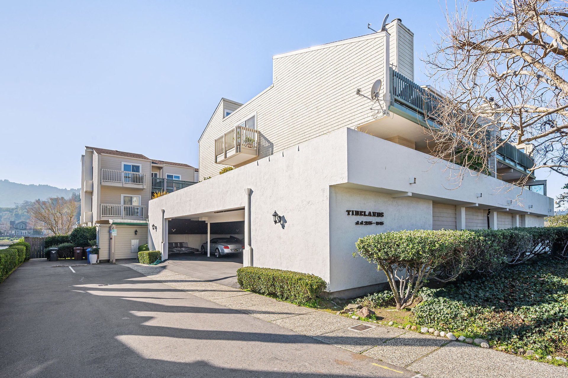 Greenbrae View Condo