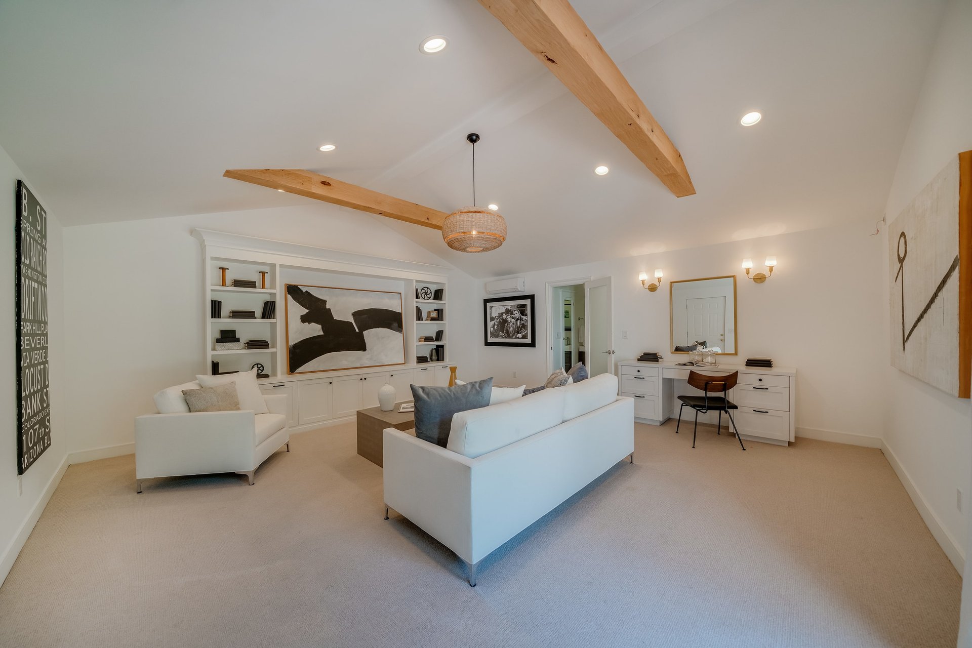 A Hampton's Vibe Traditional Home in Studio City 