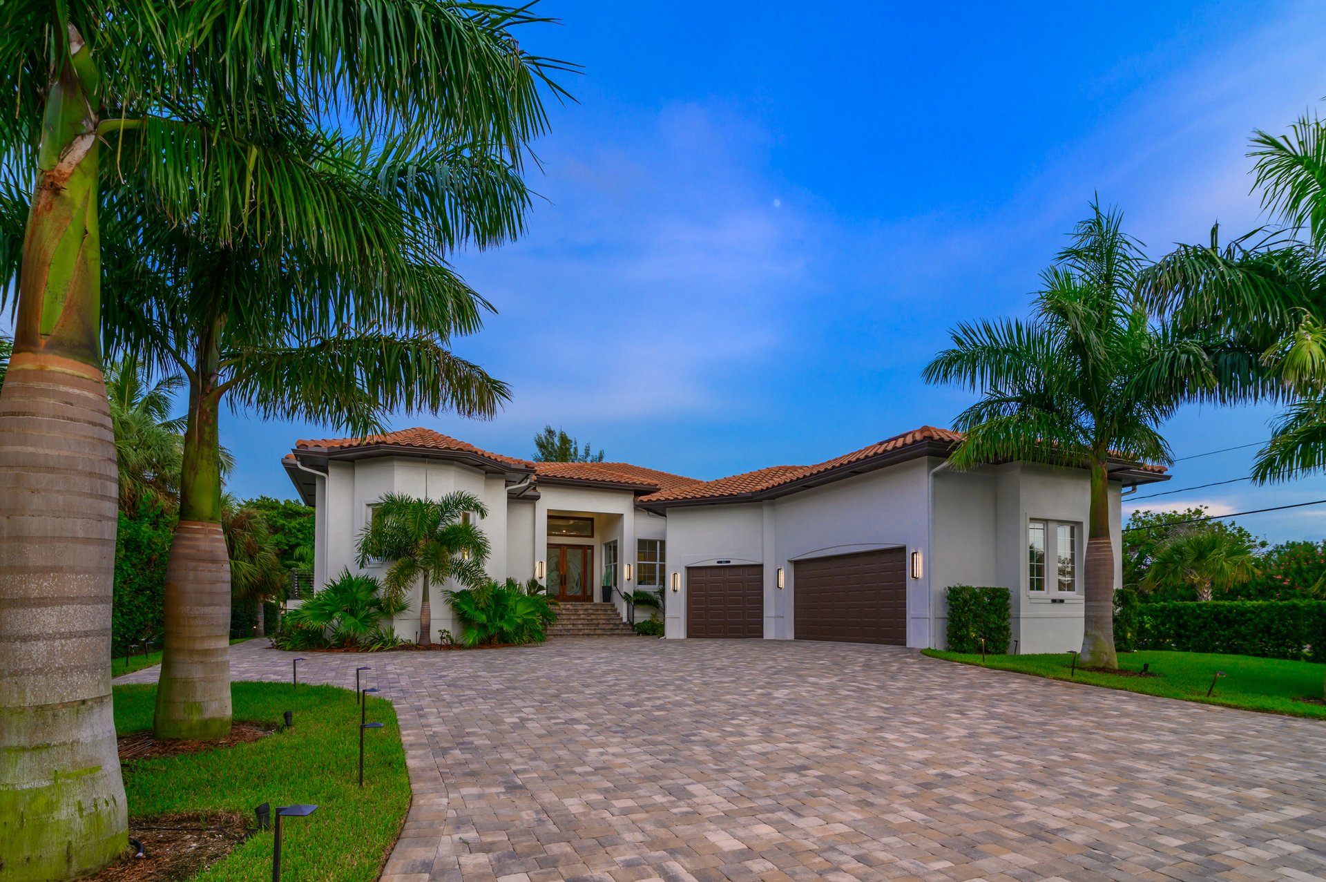500 Ketch Lane, Country Club Shores, Longboat Key