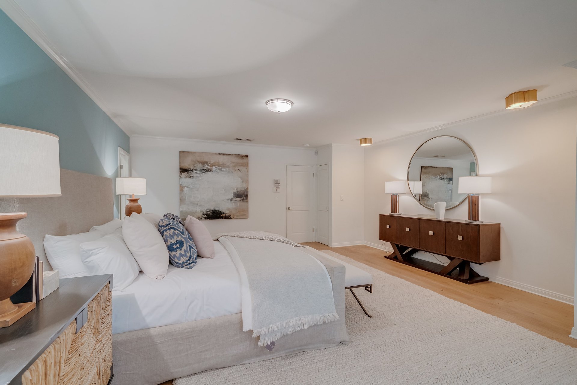 A Hampton's Vibe Traditional Home in Studio City 