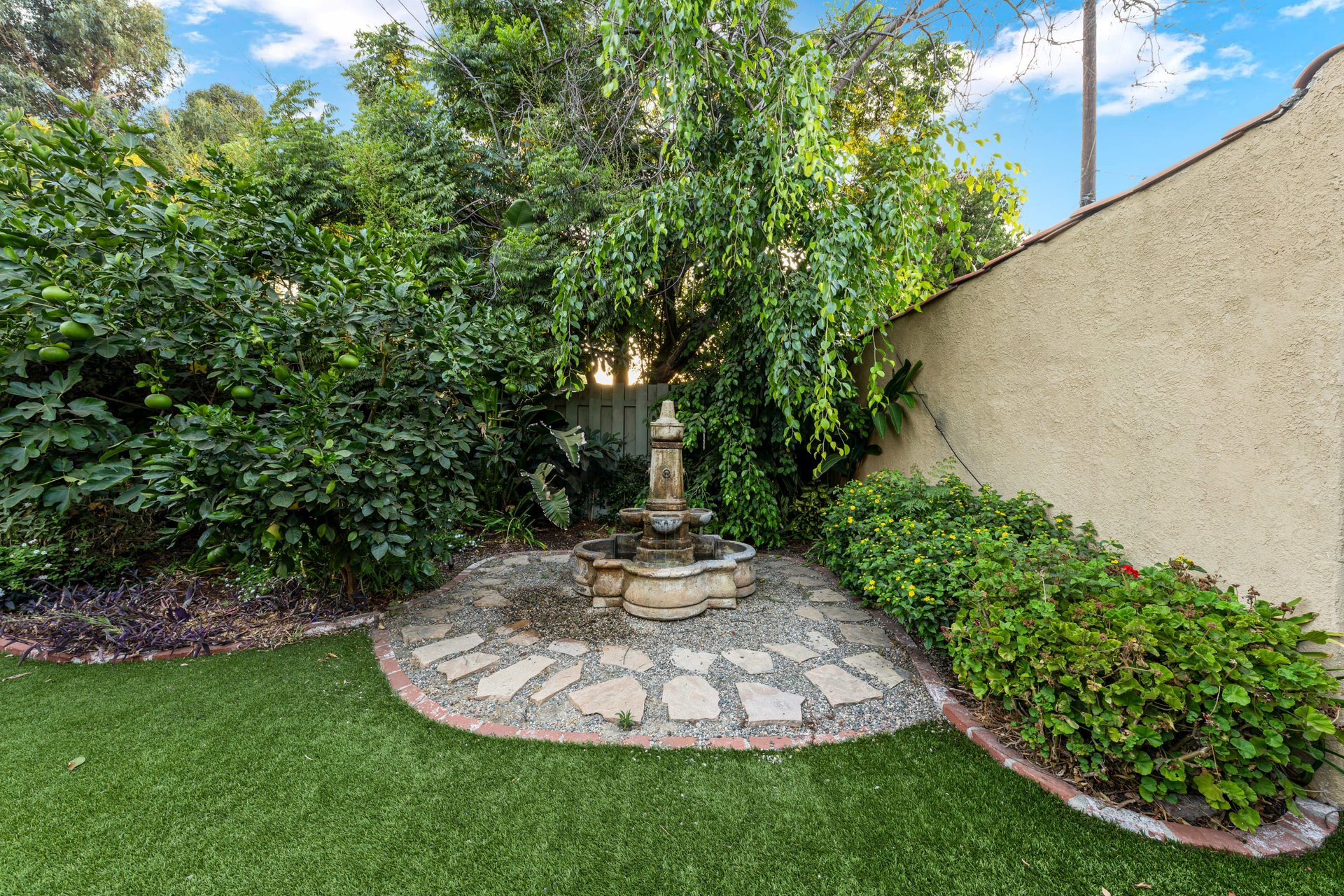 4545 Talofa Ave, Toluca Lake