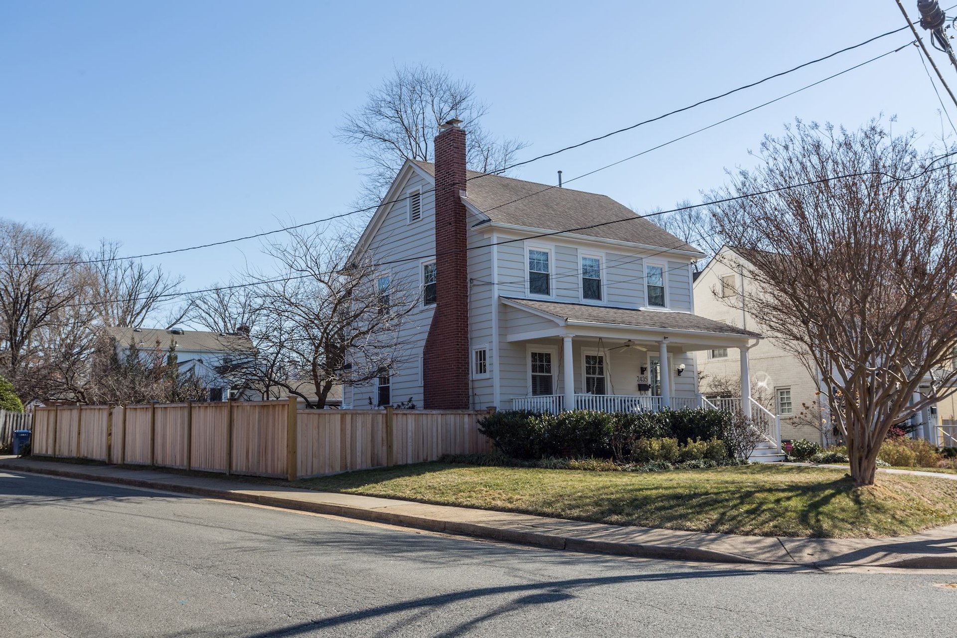 2435 Davis Ave