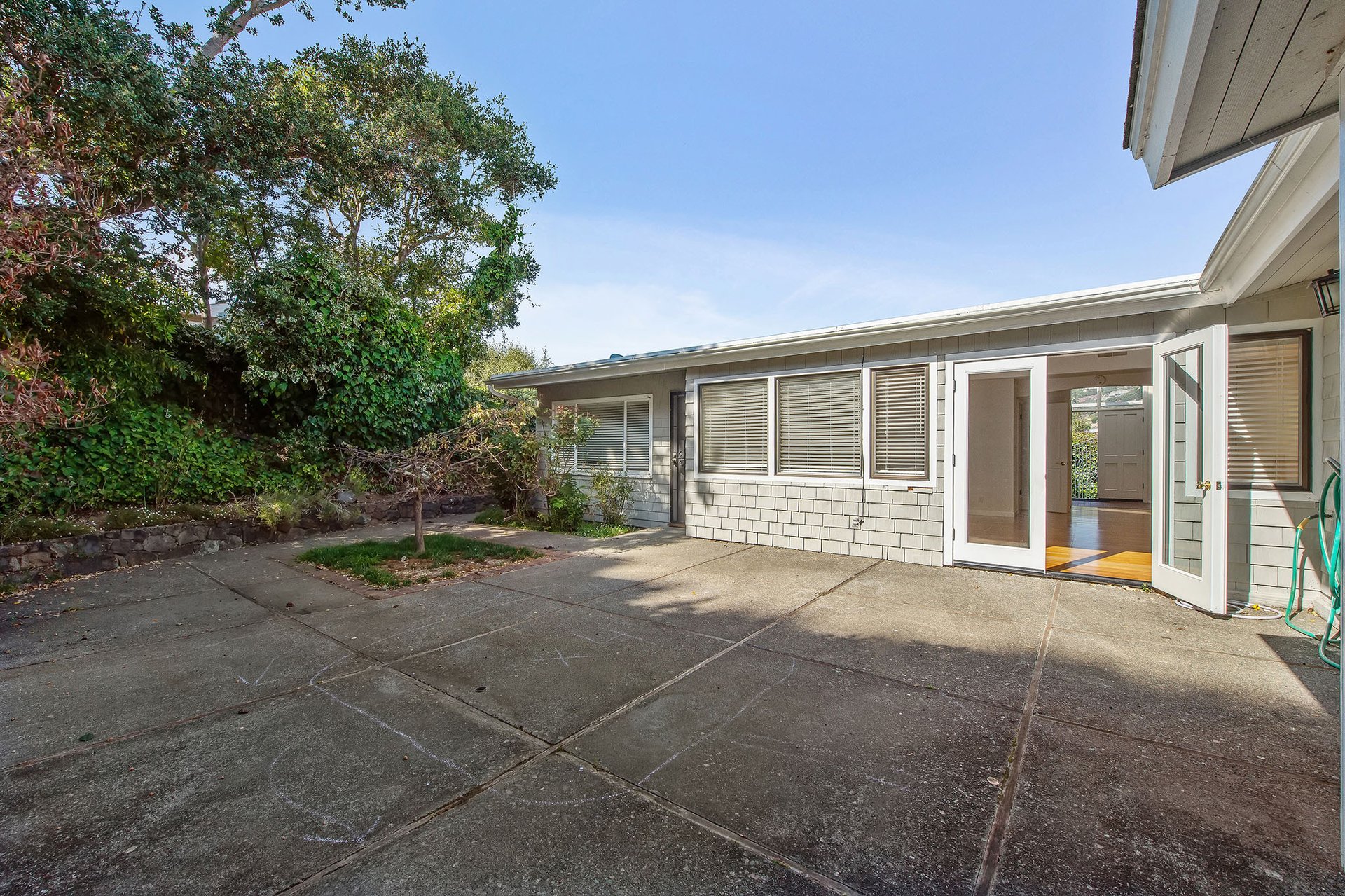 301 San Rafael