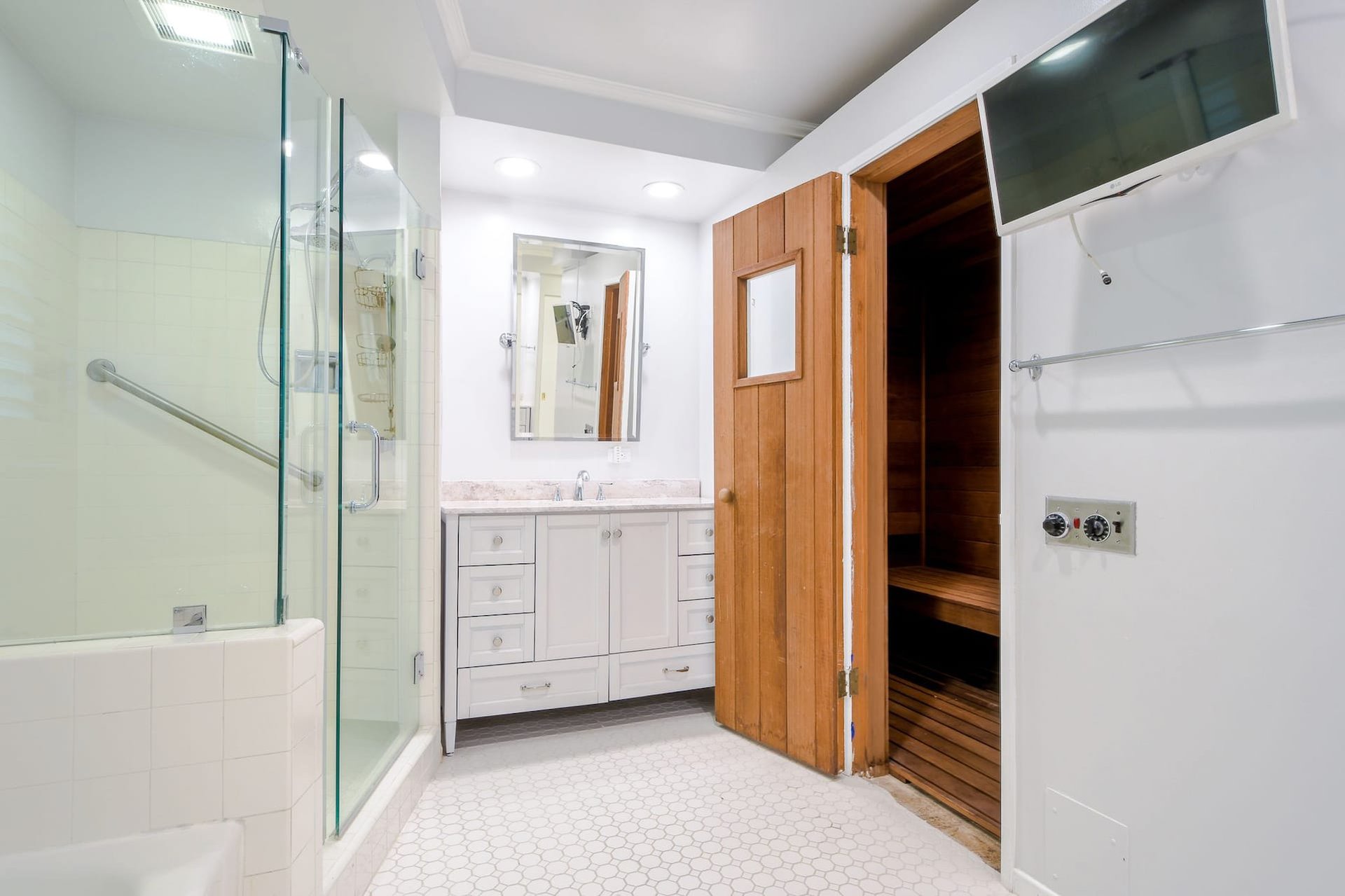 9545 Hidden Valley Rd, Hidden Valley Colony