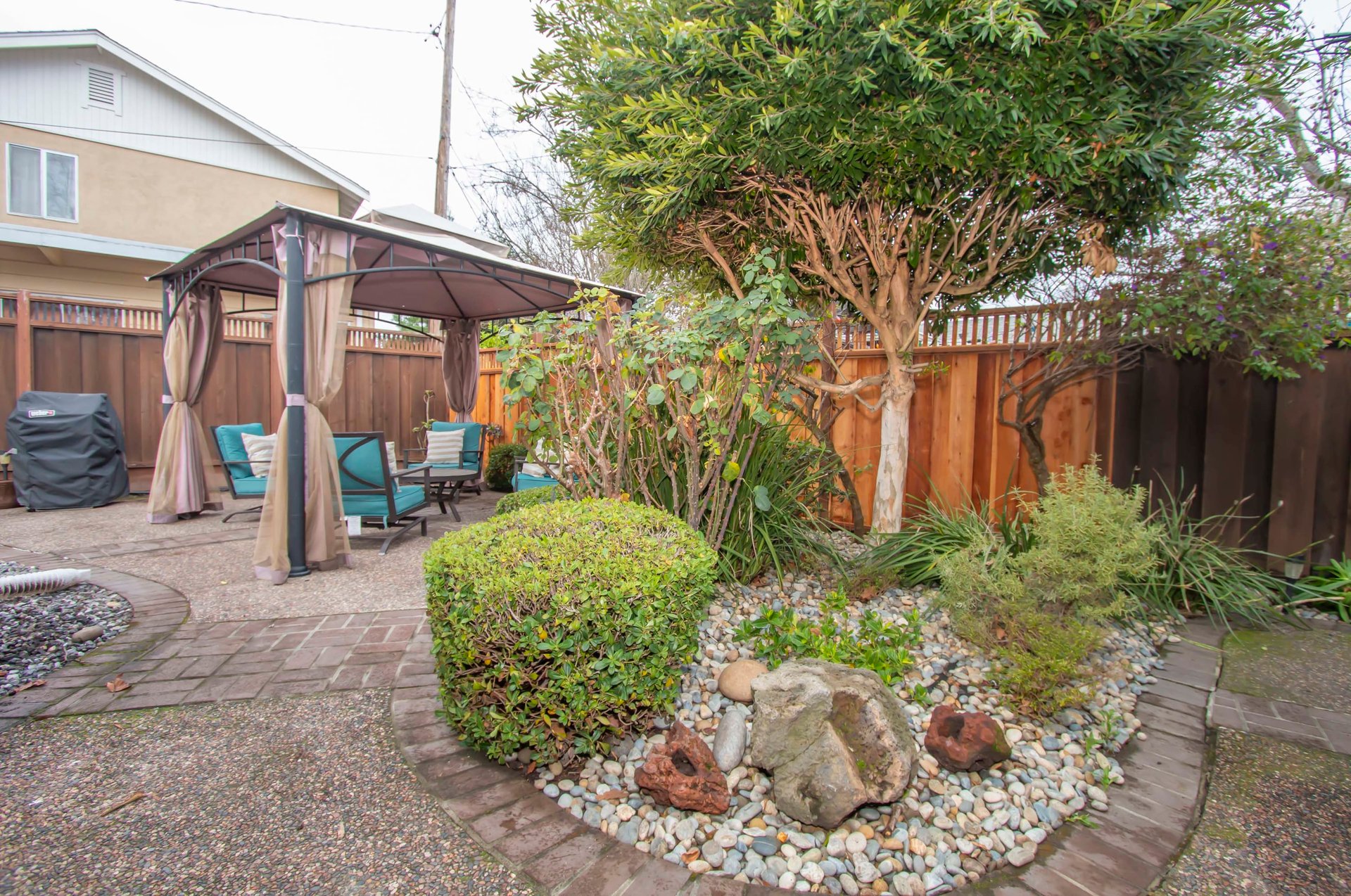 2706 Sussex Way