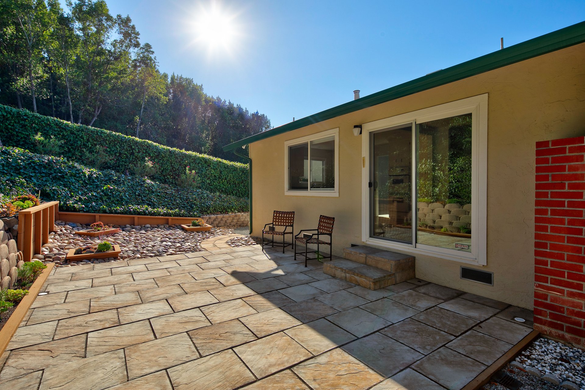 42 Taft Ct