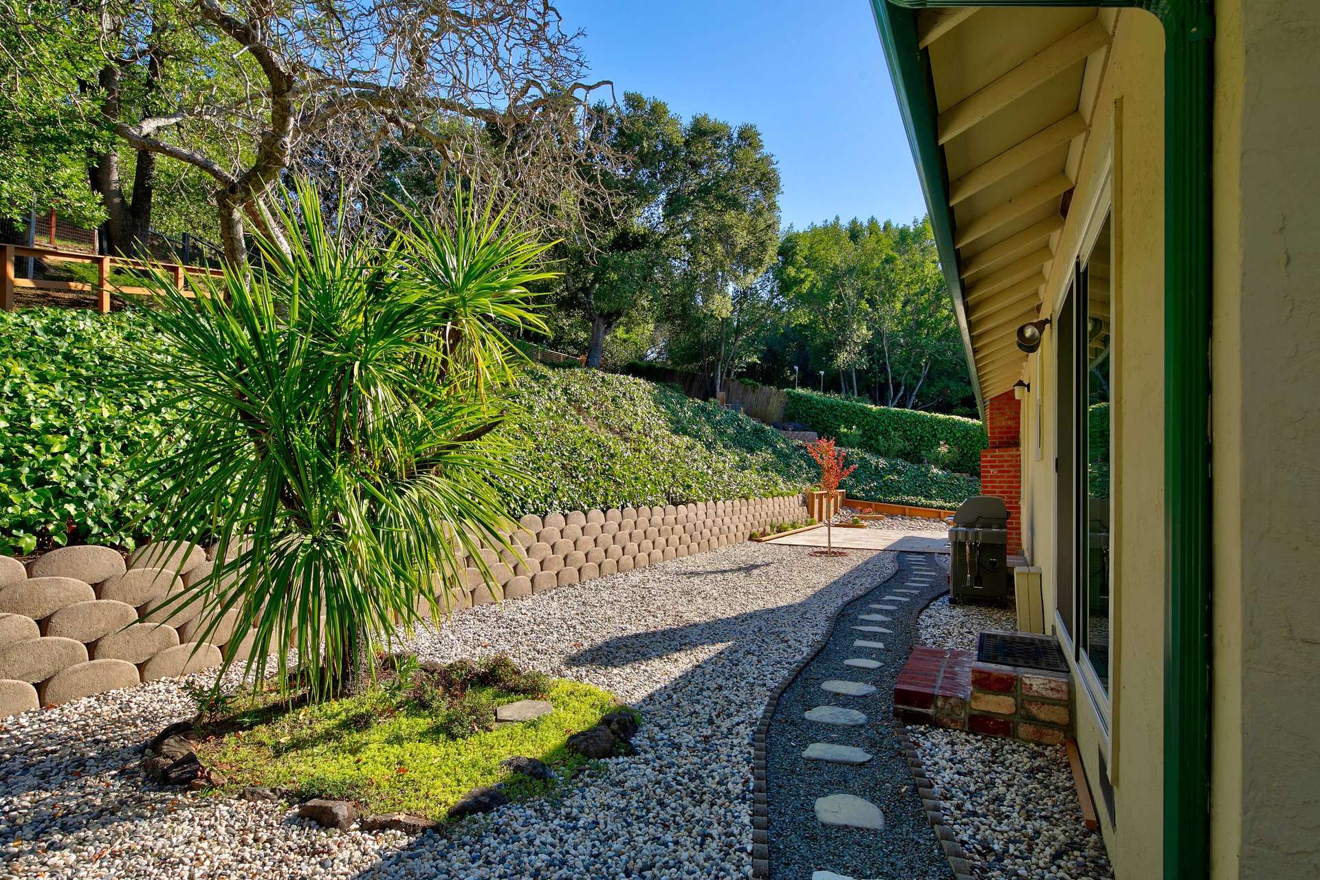 42 Taft Ct