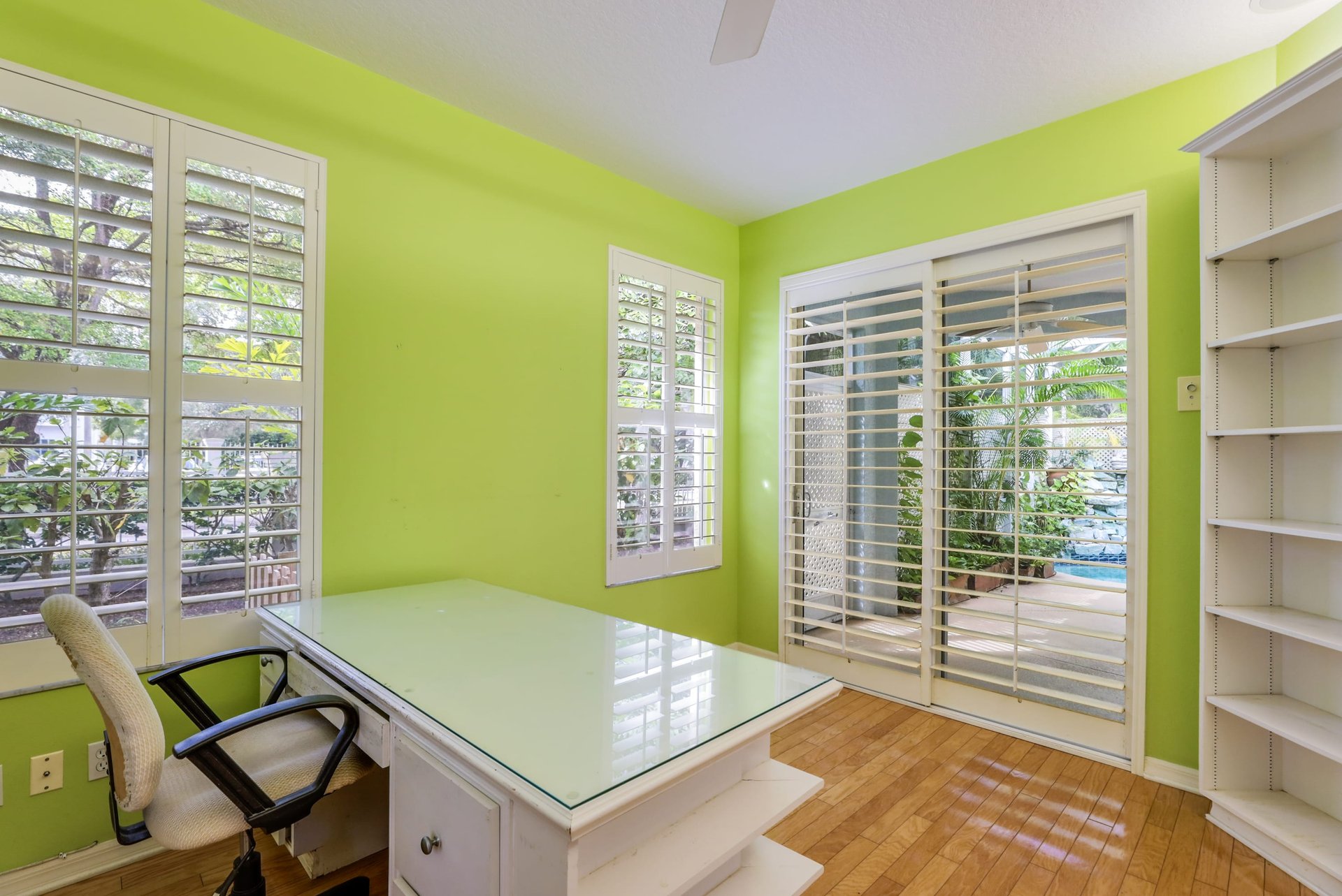 1379 Tearose Place