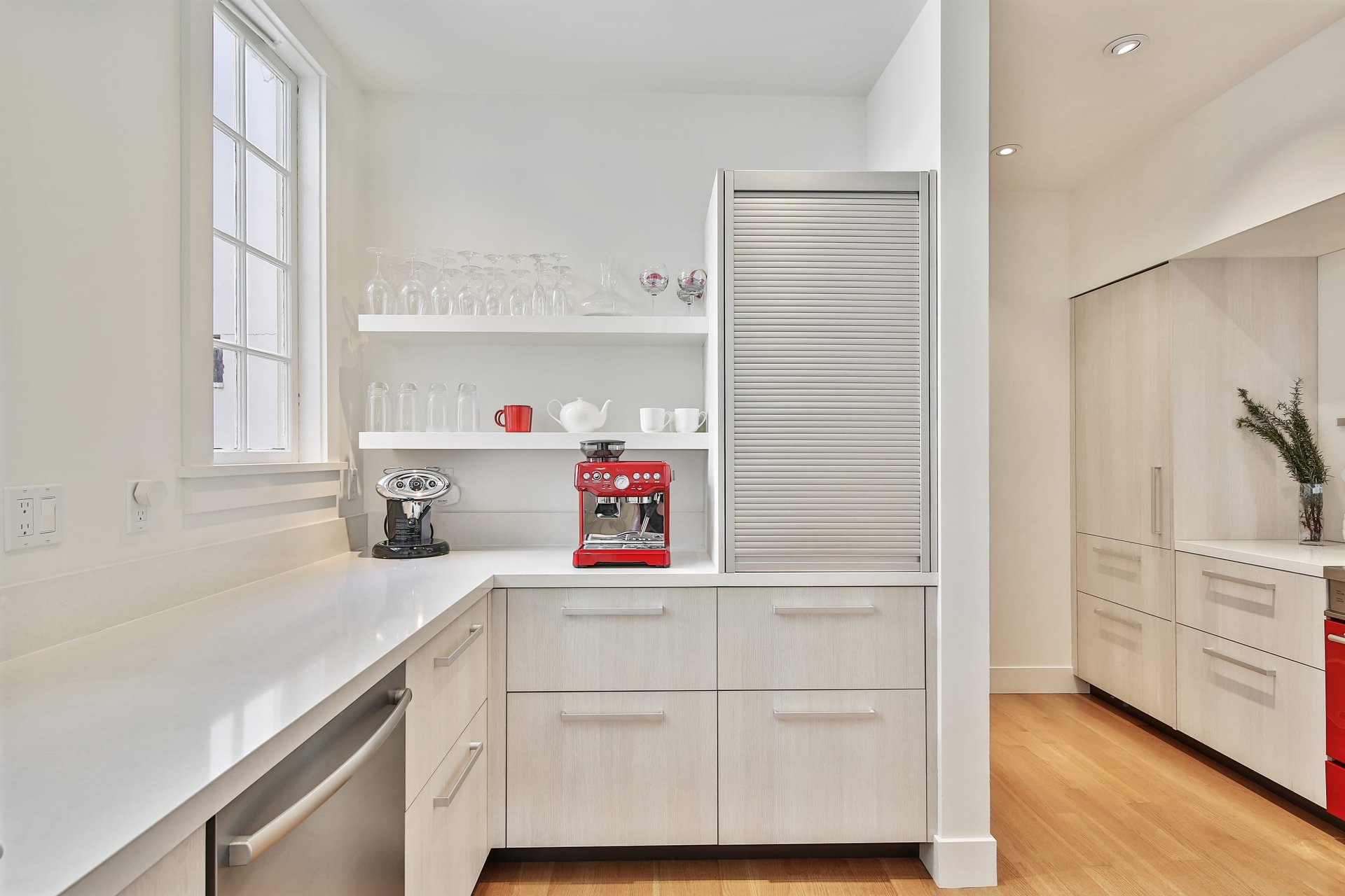 2945 Pacific Ave #9