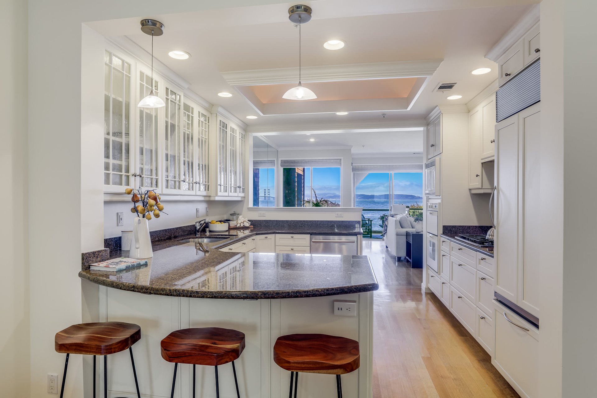 Luxury Townhome Overlooking the Bay