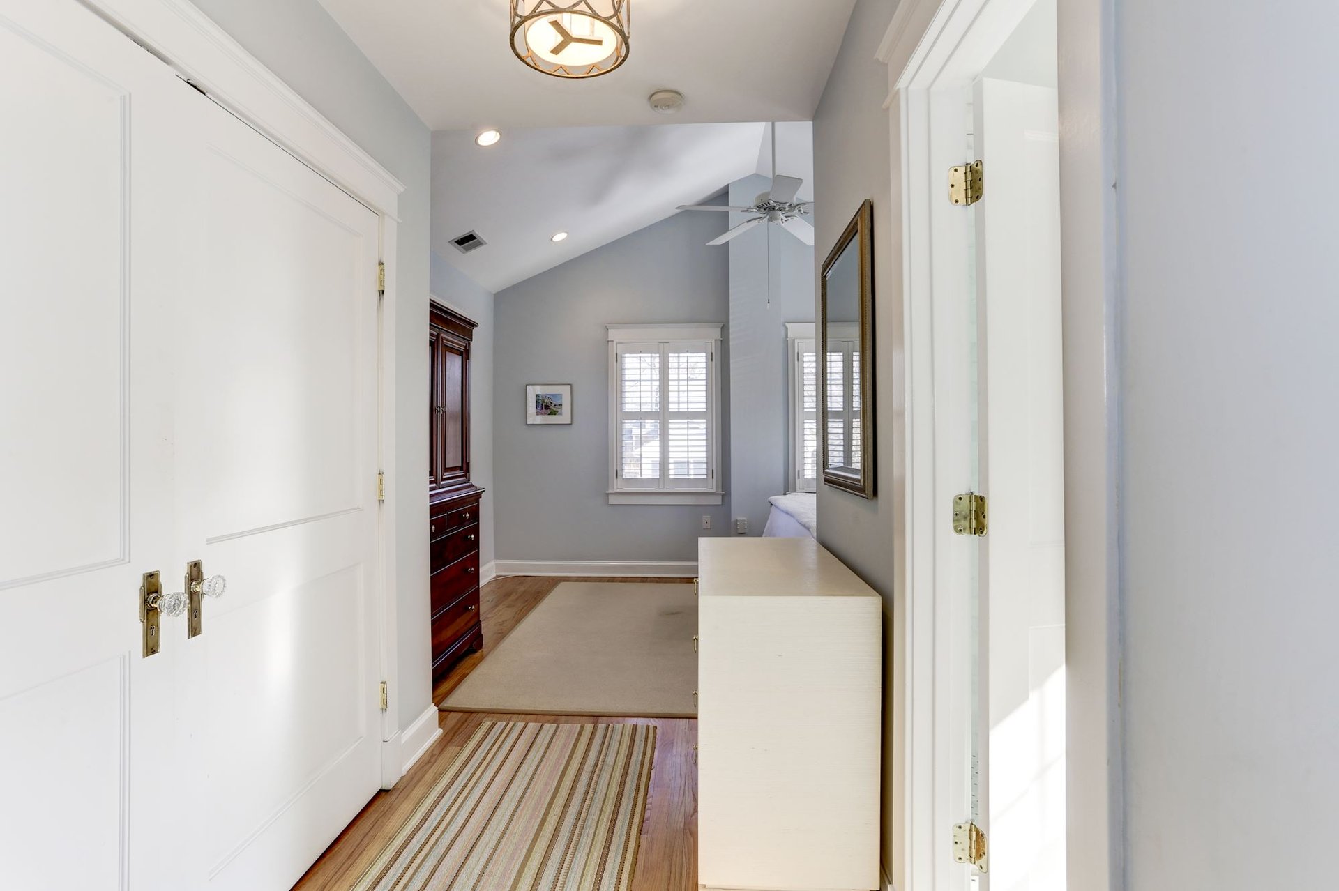 2435 Davis Ave