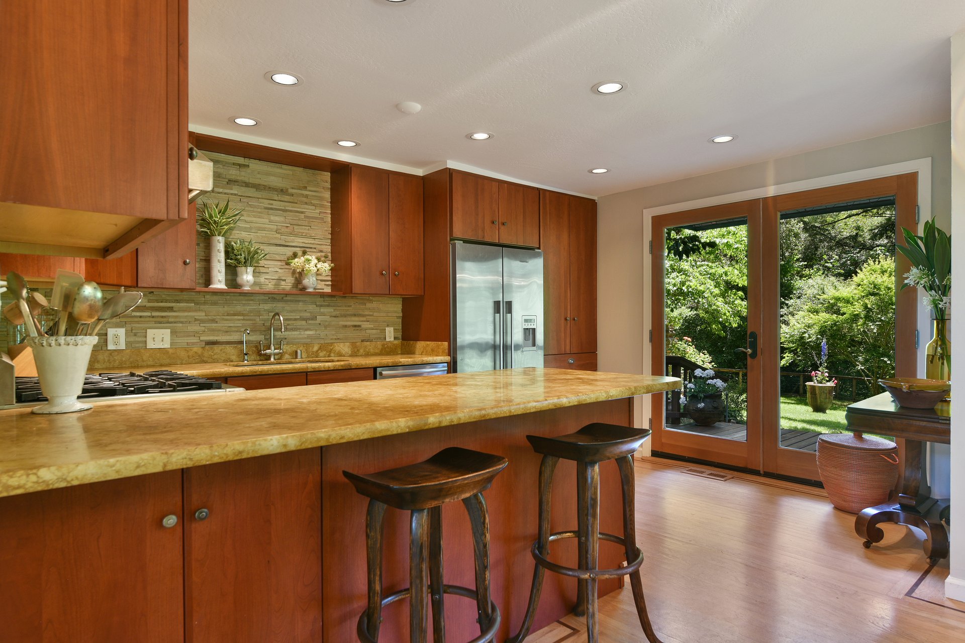 27 Spring Rd