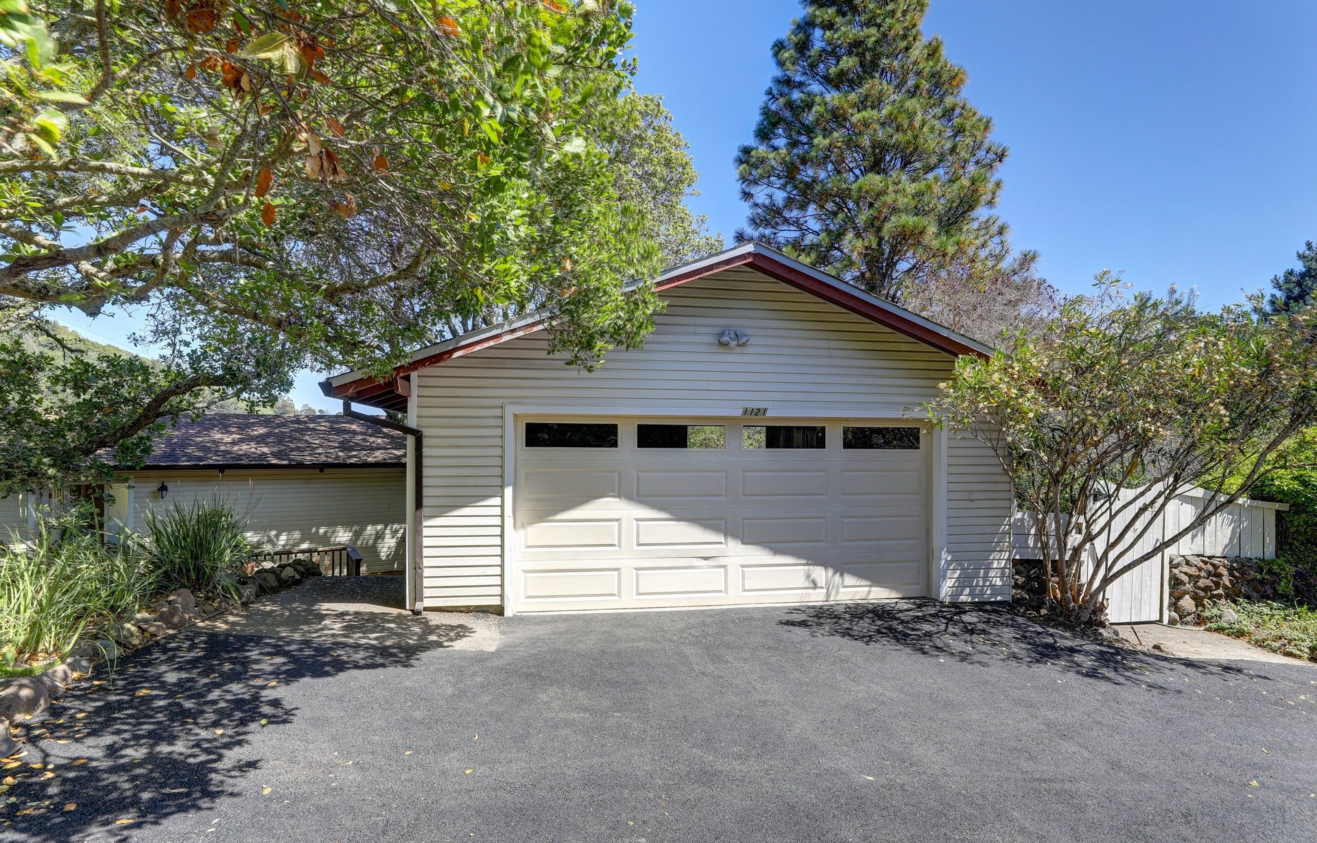 1121 Meadowsweet