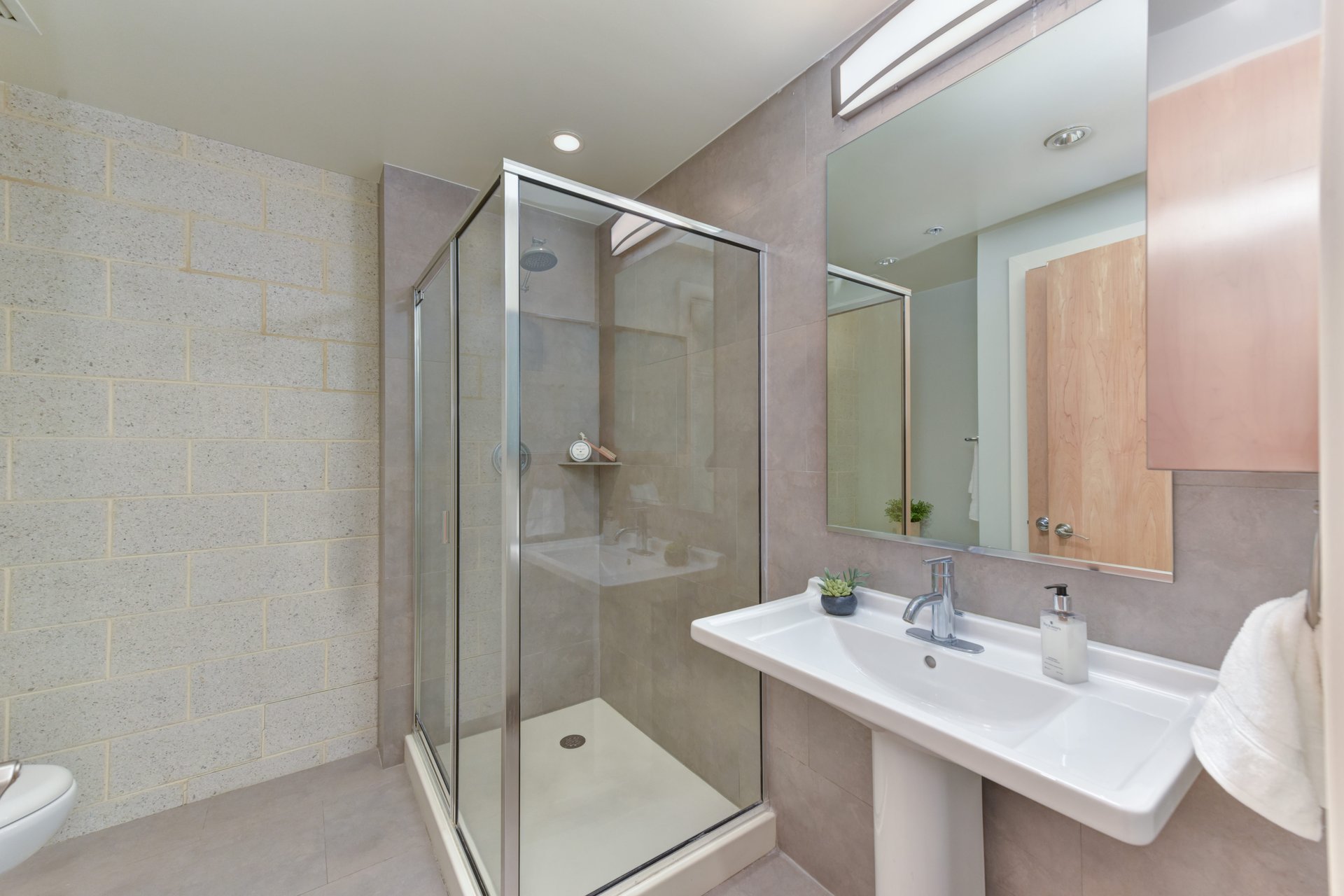 1133 14th St NW, #502