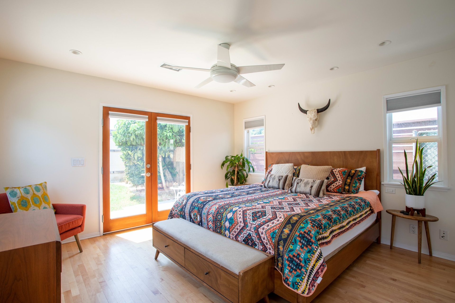 Tranquil Light-Soaked Artist’s Home in Mar Vista