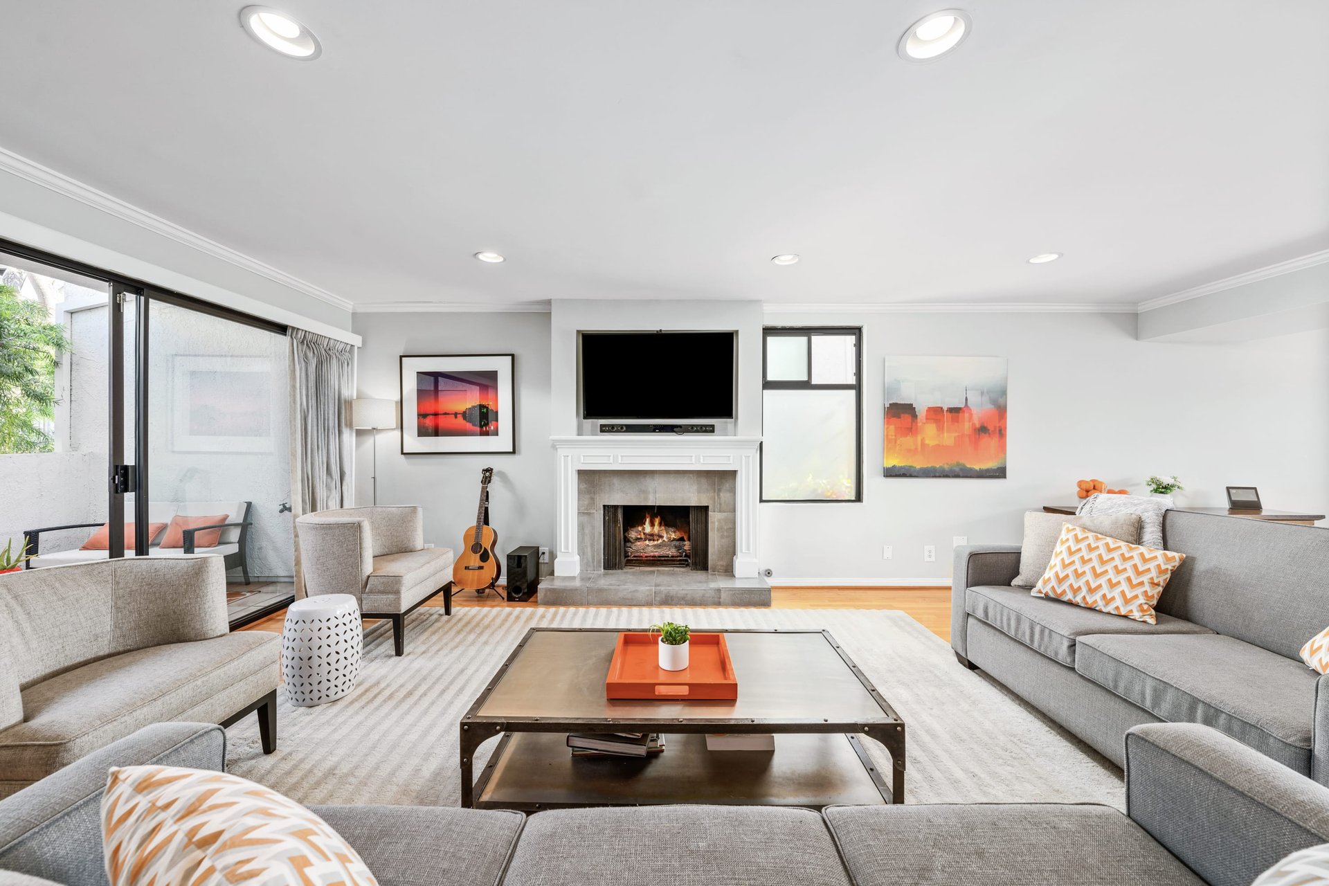 1115 19th St #8, North of Wilshire