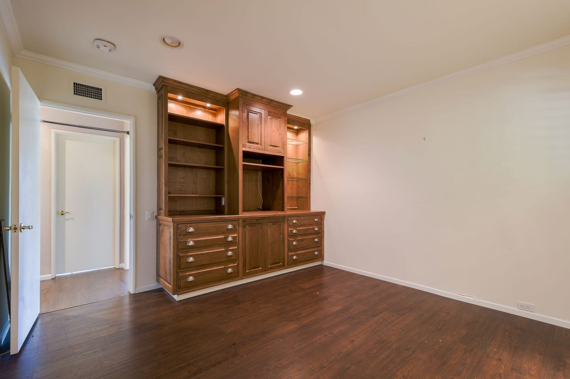 9545 Hidden Valley Rd, Hidden Valley Colony