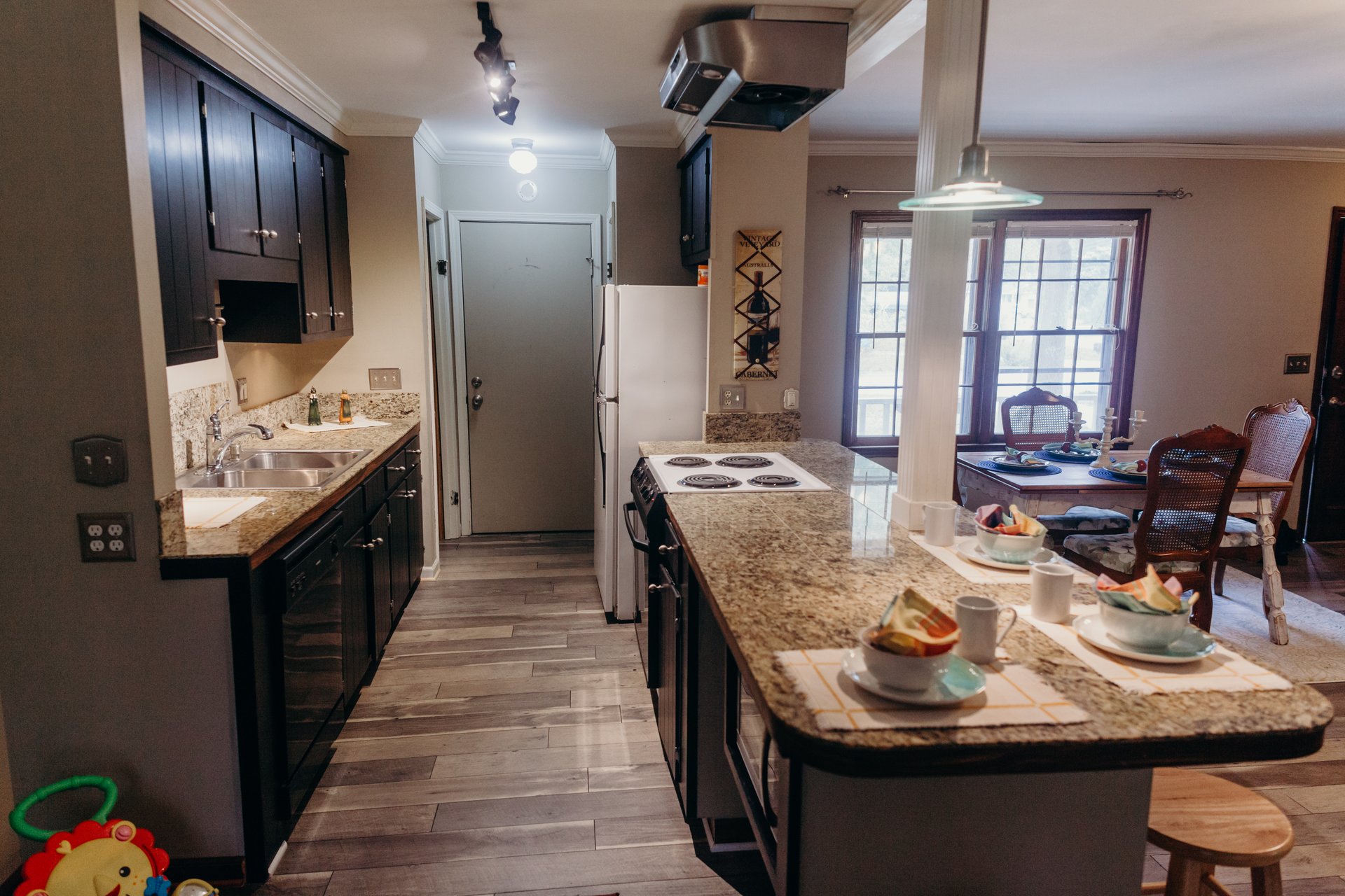 410 Longleaf Dr