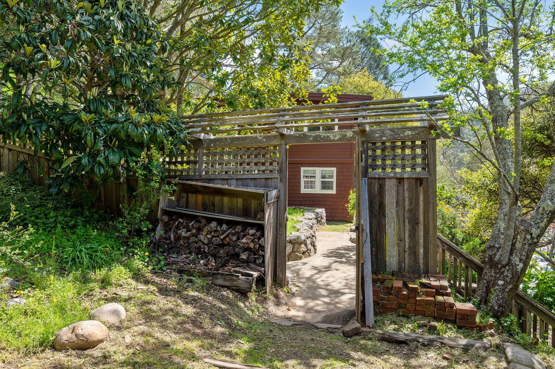 622 Eastwood Way