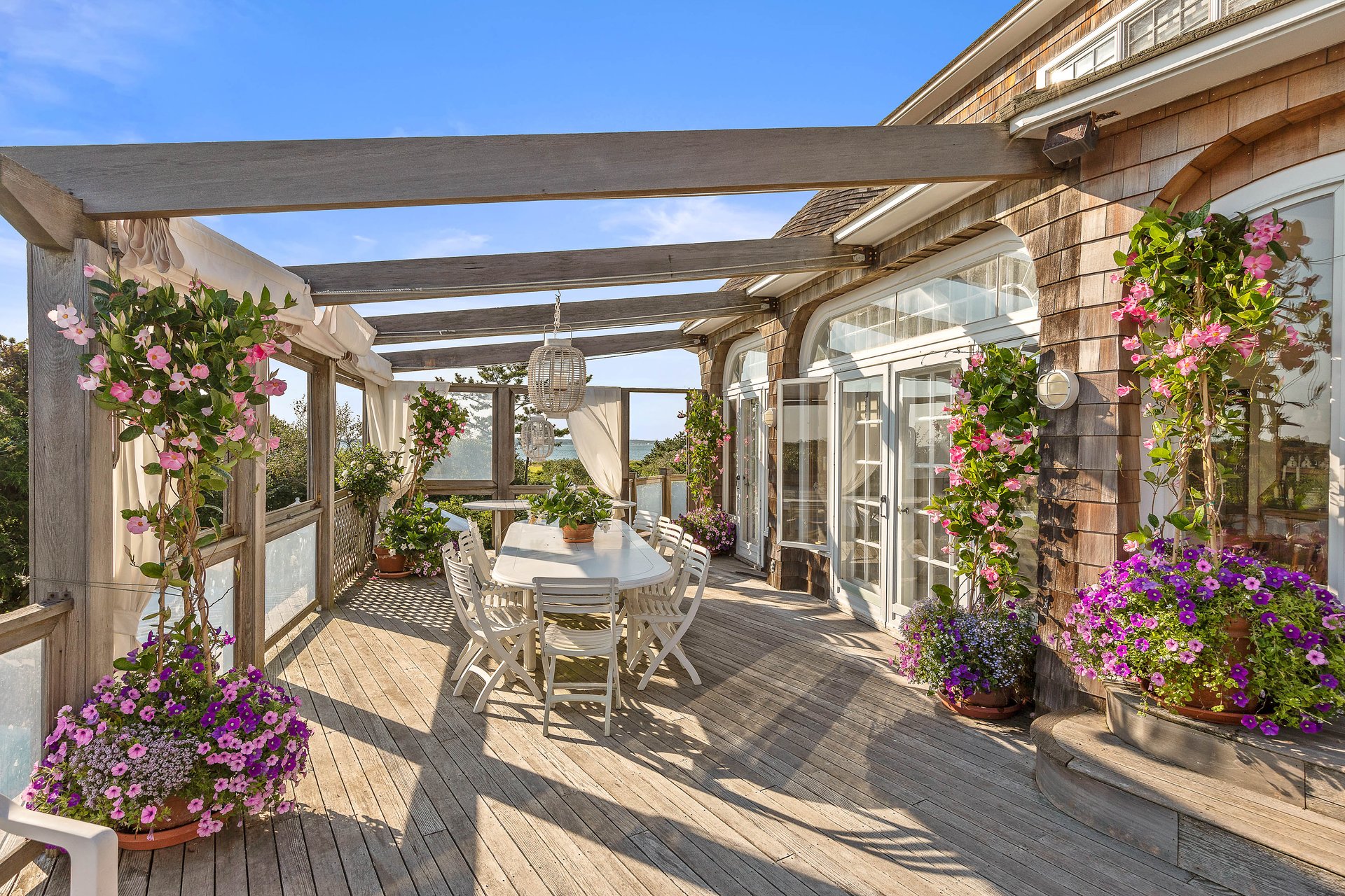 Iconic Meadow Lane Oceanfront 