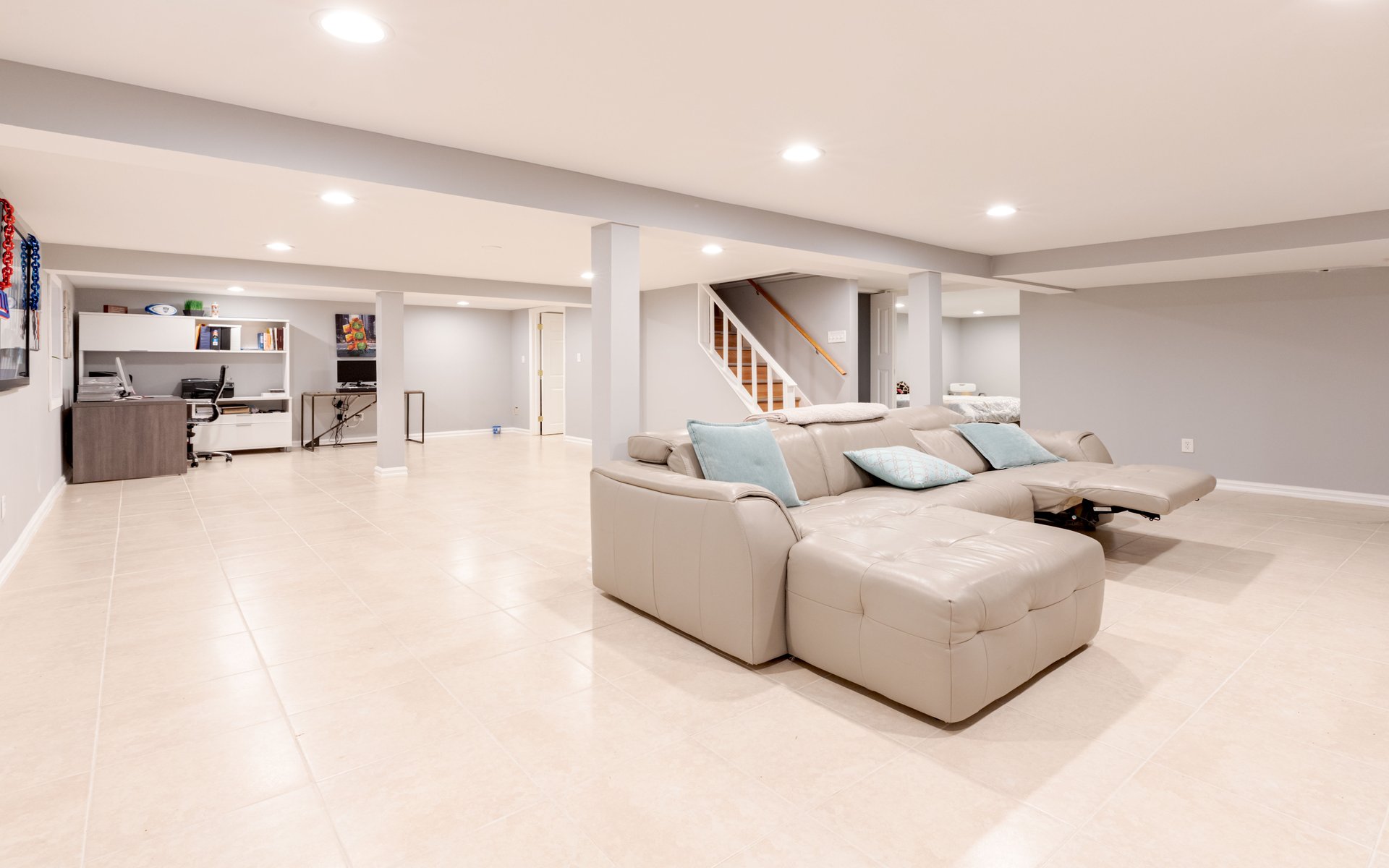 33 Bluebird Dr